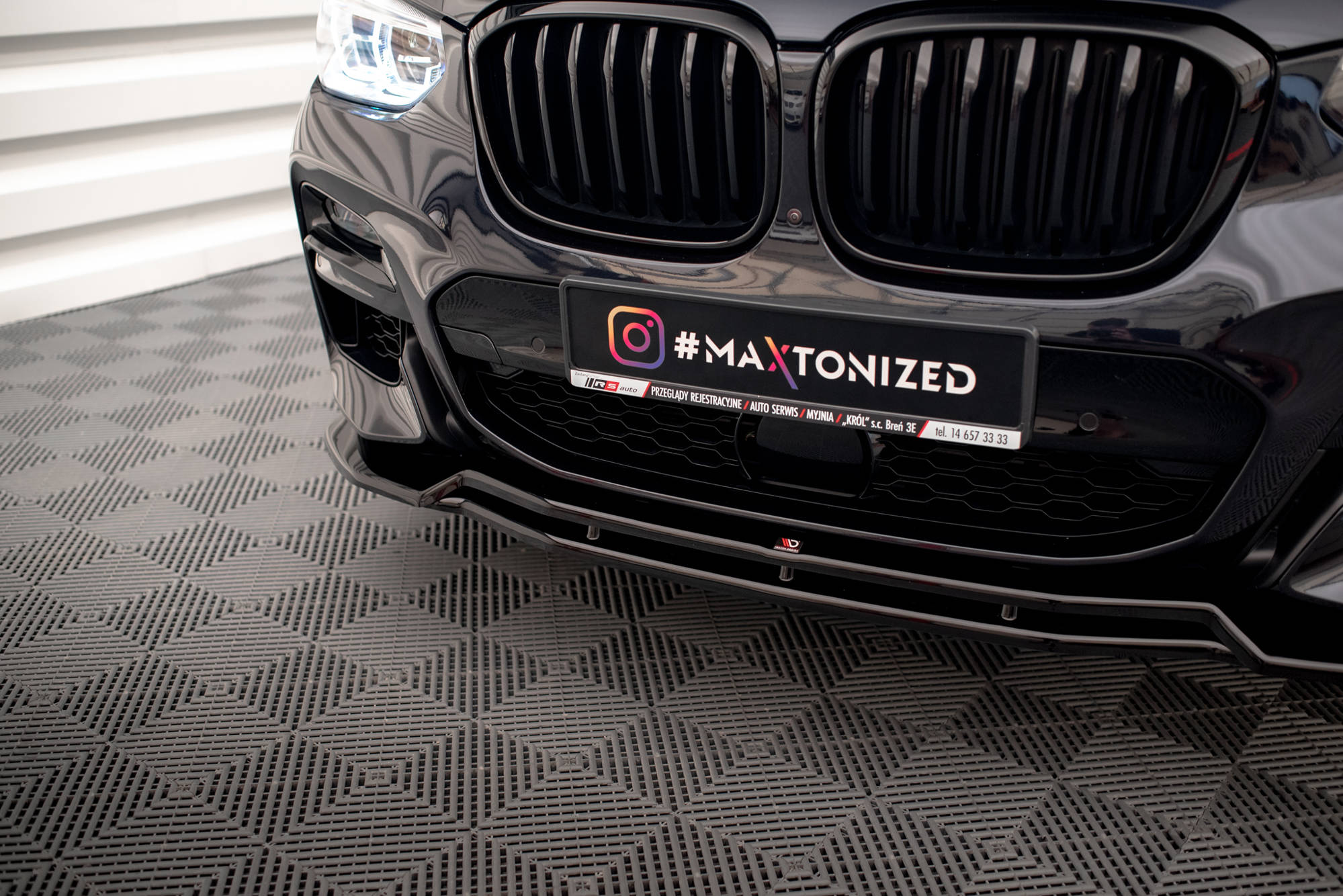 Front Ansatz V.1 für BMW X3 M40d / M40i / M-Paket G01 schwarz Hochglanz