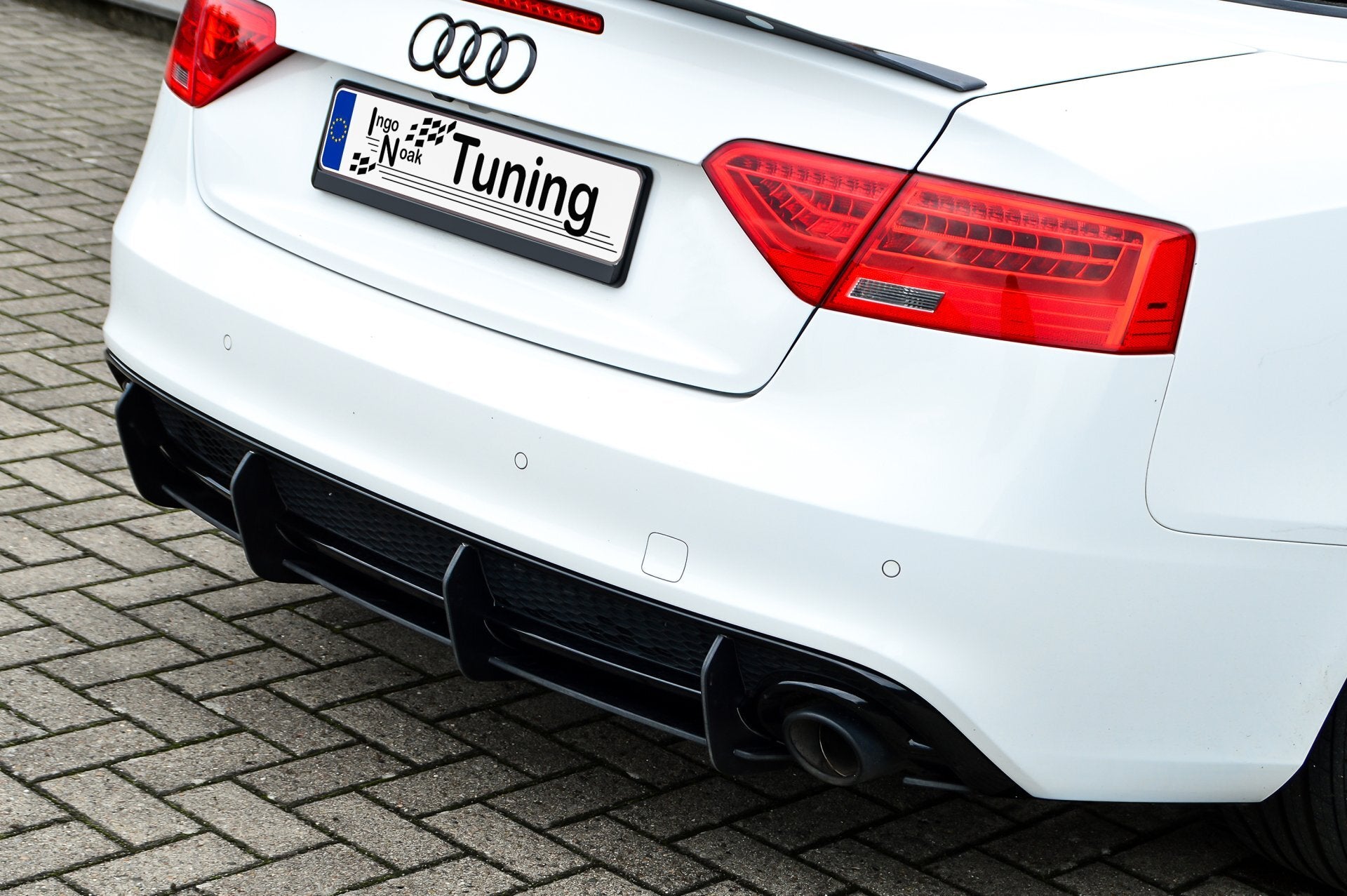 Gesfräster Heckansatz für Audi A5 B8 Facelift mit S-Line Diffusor
