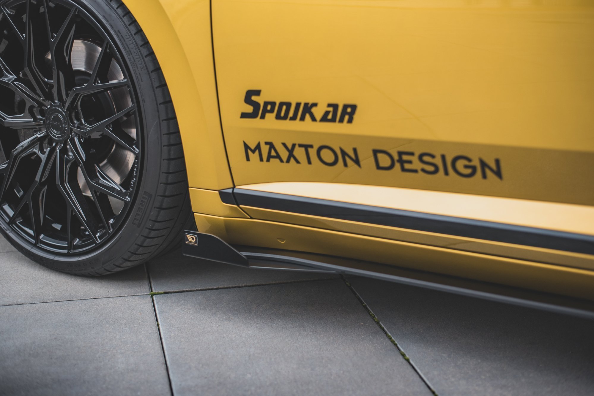 Street Pro Seitenschweller Leisten passend für VW Arteon R-Line rot+ Hochglanz Flaps