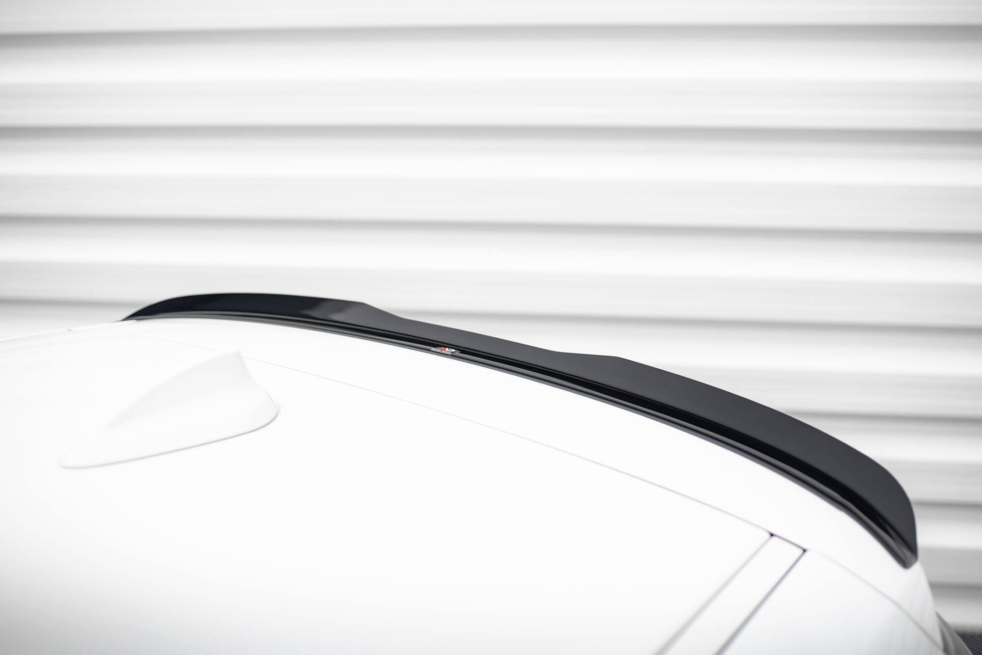 Spoiler CAP V.1 für BMW 1er M-Paket / M140i / Standard F20 schwarz Hochglanz