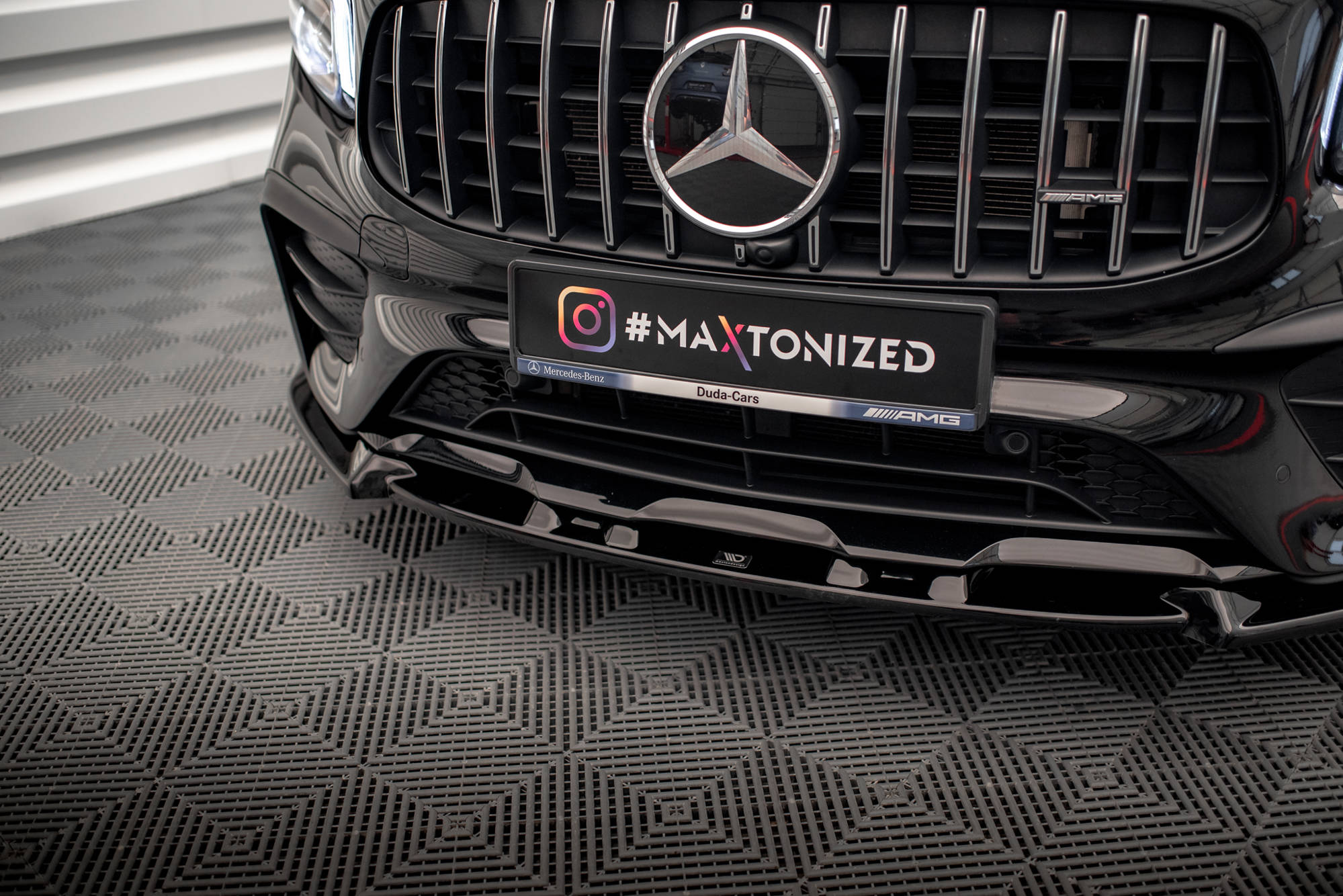 Street+ Spoilerlippe Front Ansatz V.1 passend für Mercedes-AMG GLB 35 / AMG-Line X247 schwarz Hochglanz