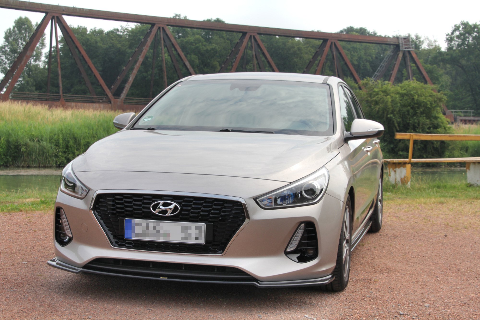 Front Ansatz V.1 für HYUNDAI I30 MK3 HATCHBACK schwarz Hochglanz