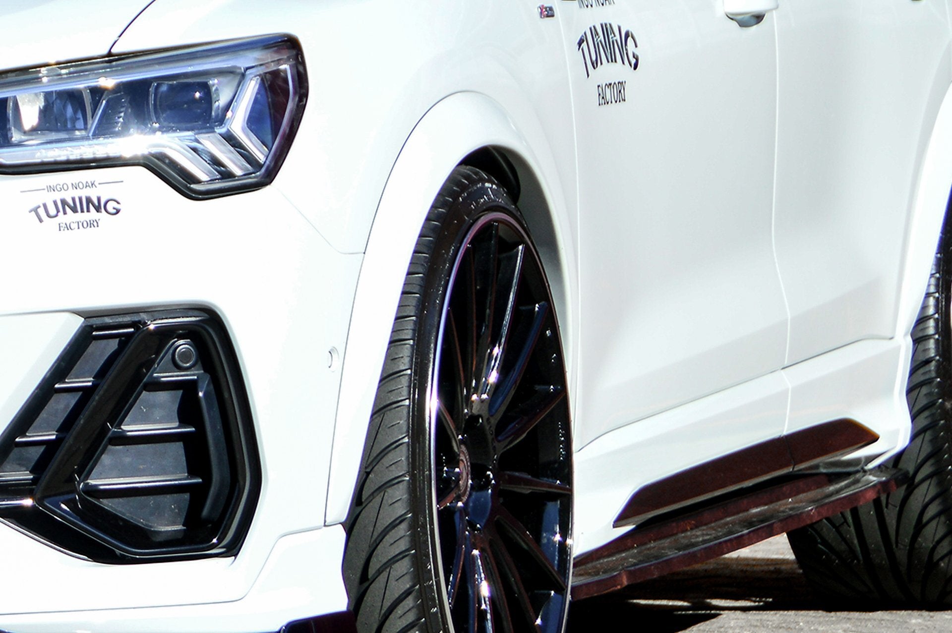 Widebody Radlaufverbreiterungen für Audi Q3 F3/F3N mit S-Line aus ABS (Schwarz Matt)