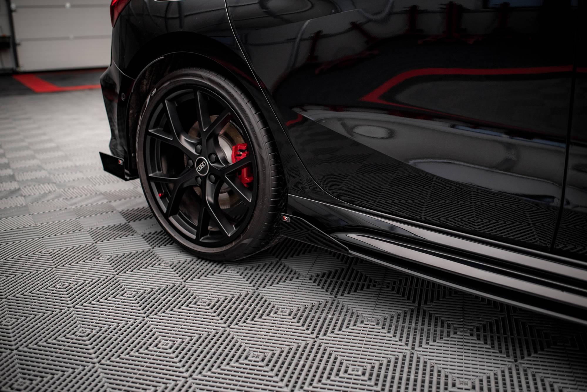 Seitenschweller Flaps passend für Audi RS3 Sportback 8Y schwarz Hochglanz