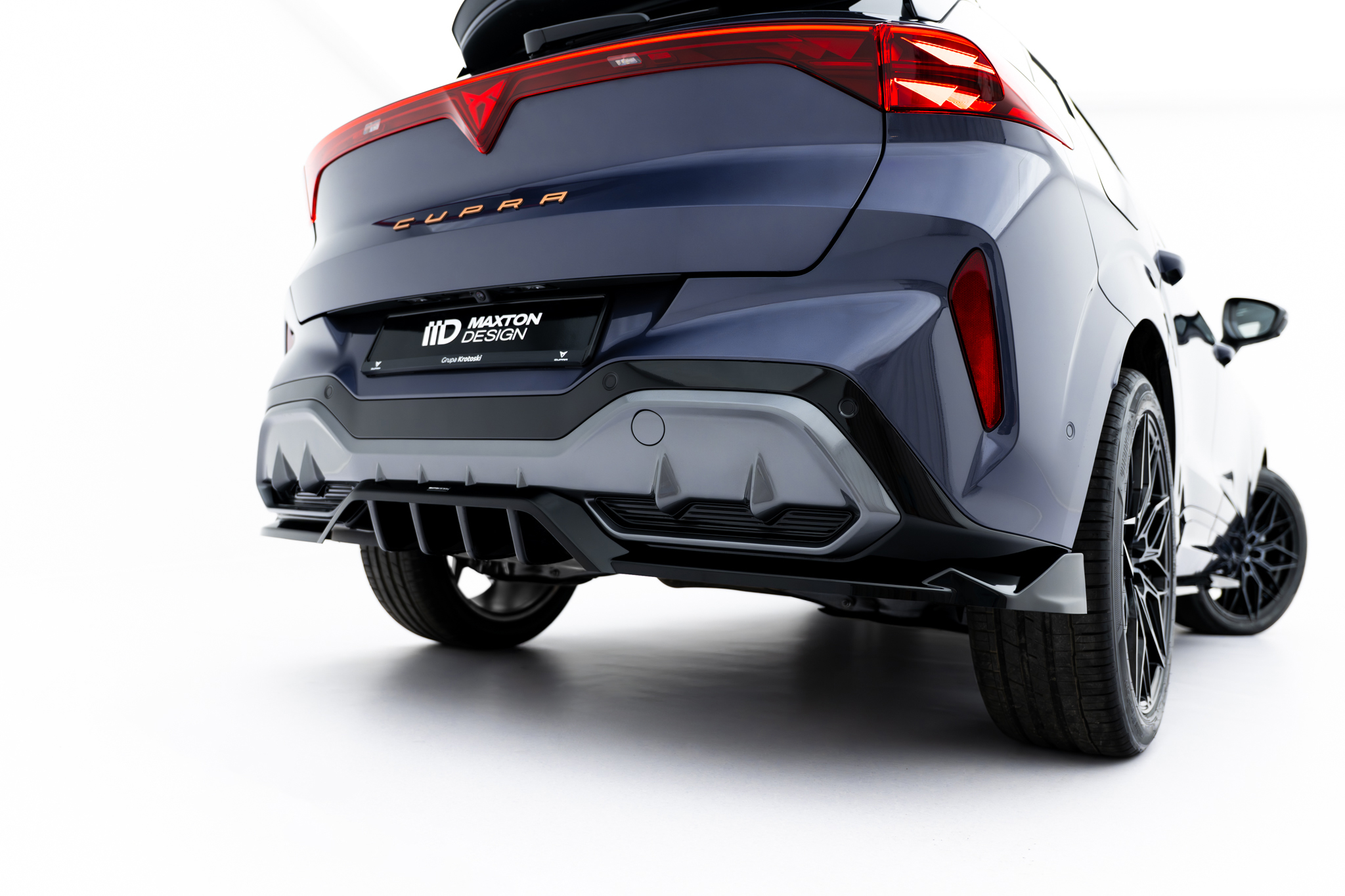 Diffusor Heckansatz V.1 passend für CUPRA Terramar Mk1 schwarz Hochglanz