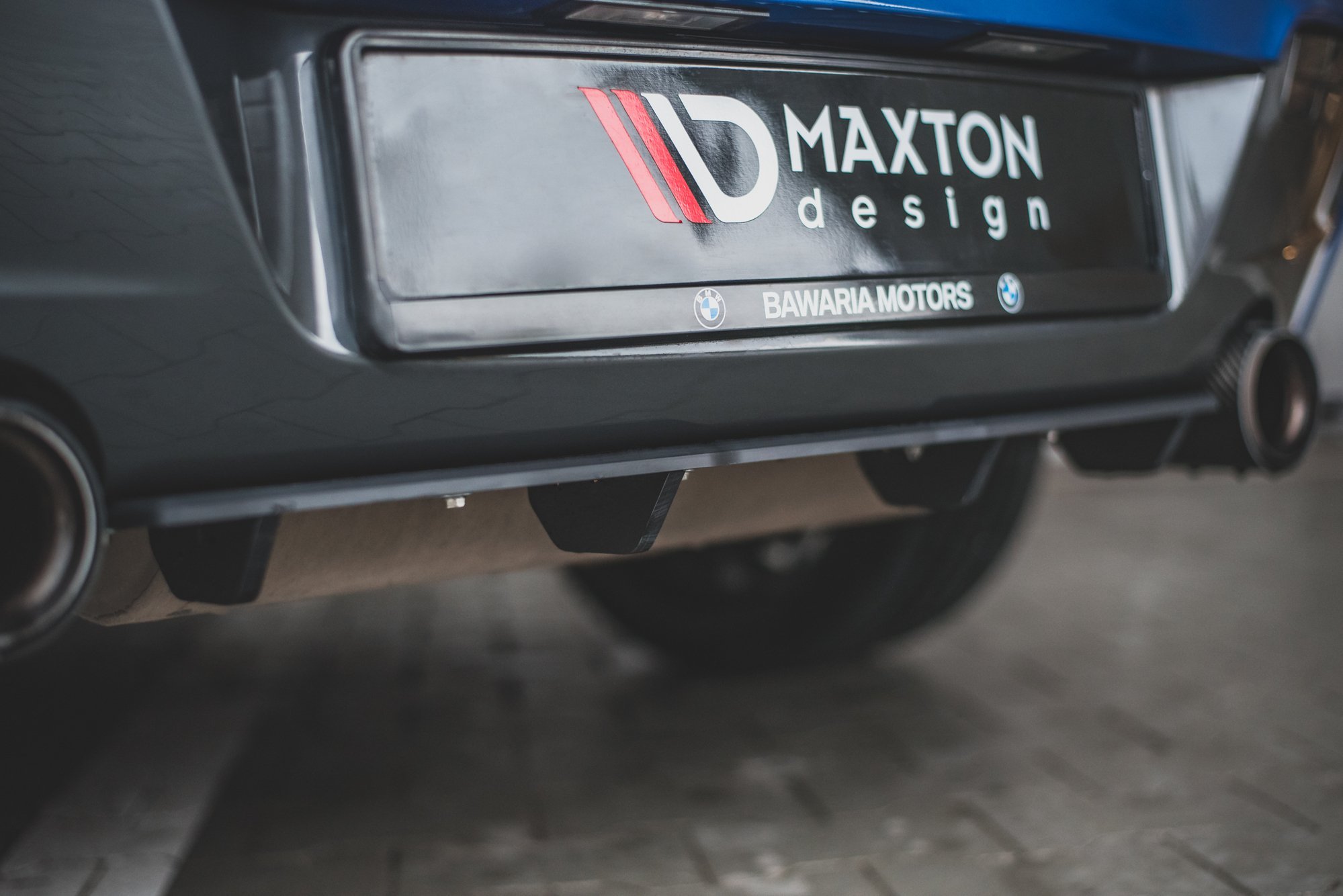 Street Pro Heckschürze Heck Ansatz Diffusor passend für BMW M135i F20 schwarz-rot