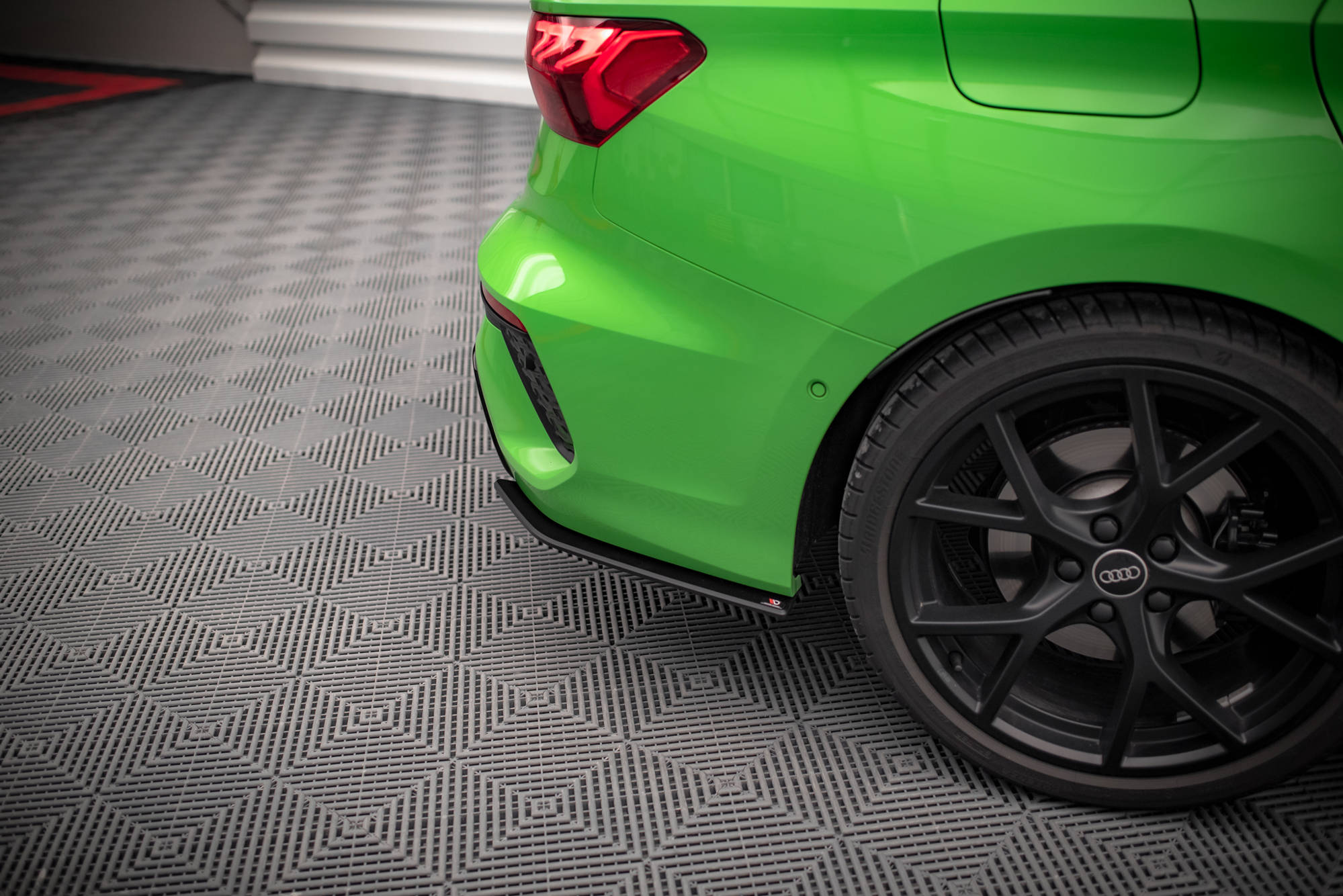 Street Pro Heck Ansatz Flaps passend für Audi RS3 Limousine 8Y rot