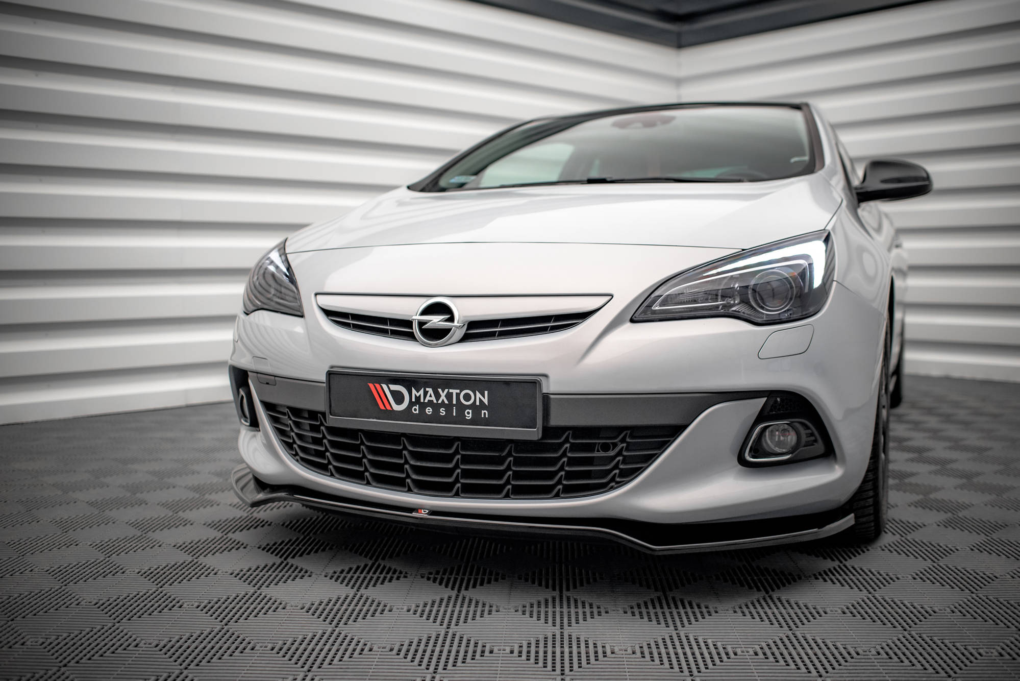 Street+ Spoilerlippe Front Ansatz V.2 passend für Opel Astra GTC OPC-Line J schwarz Hochglanz