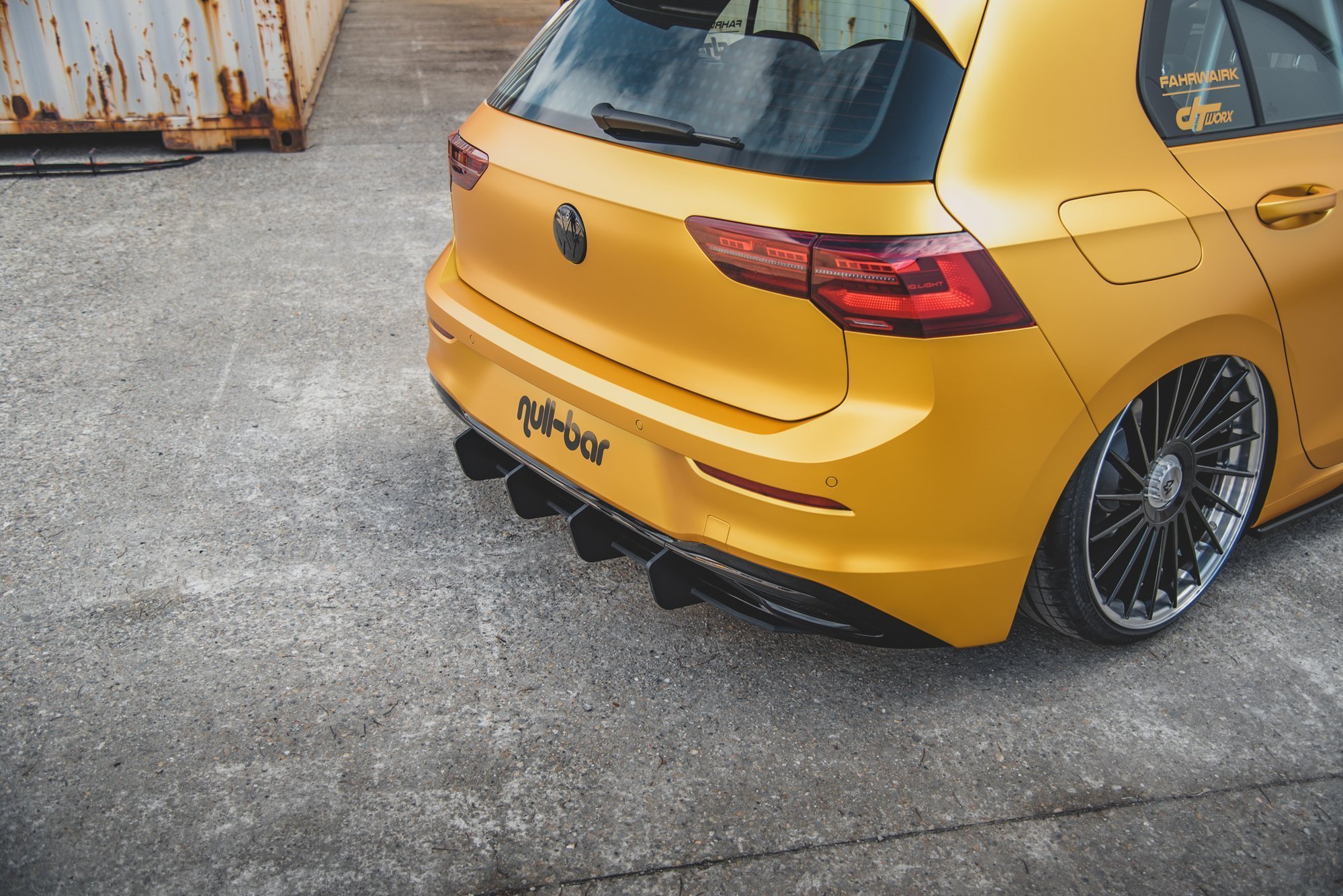 Robuste Racing Heckschürze V.2 für Volkswagen Golf Mk8