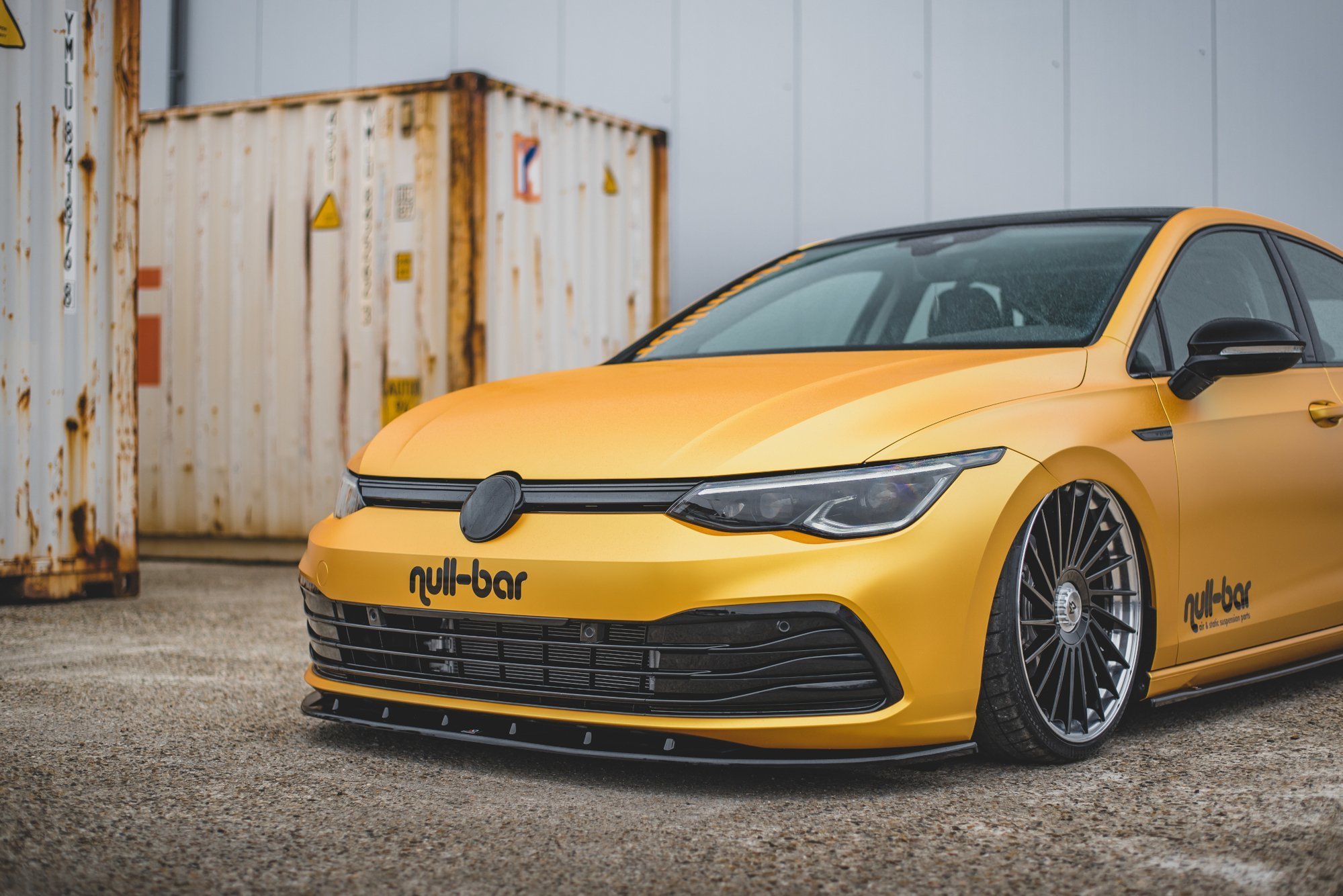 Front Ansatz V.1 für VW Golf Mk8 schwarz Hochglanz