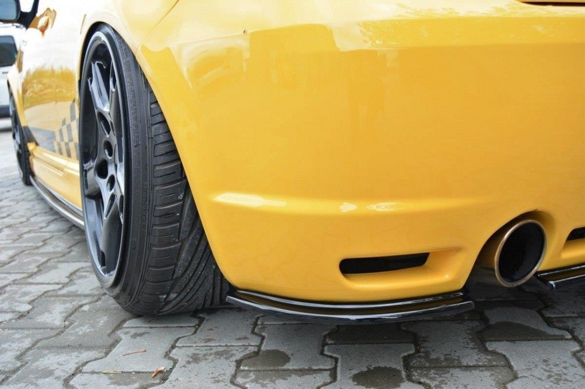 Heck Ansatz Flaps Diffusor für VW GOLF 4 R32 schwarz Hochglanz