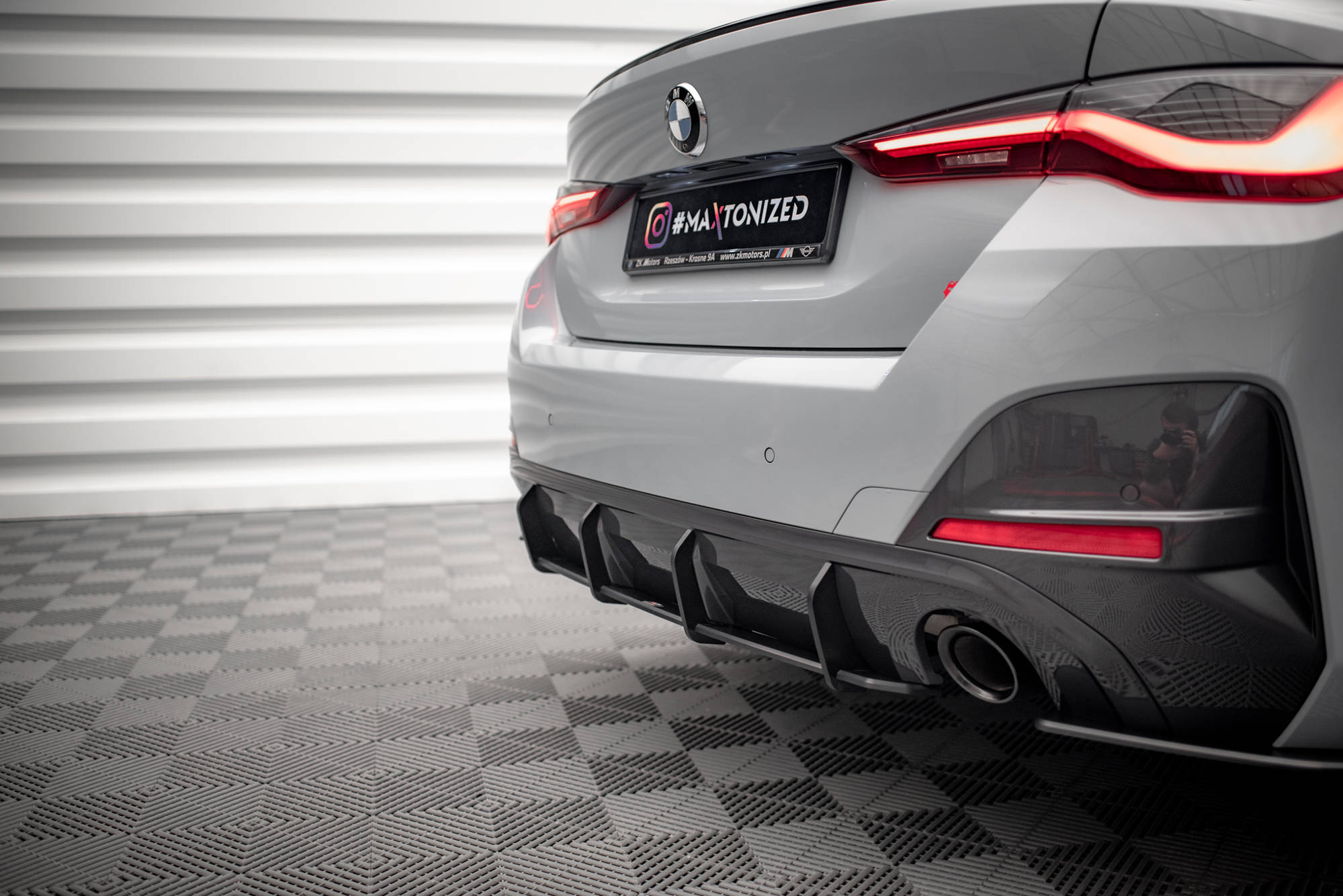 Street Pro Heckschürze Heck Ansatz Diffusor passend für BMW 4er Gran Coupe M-Paket G26 schwarz-rot