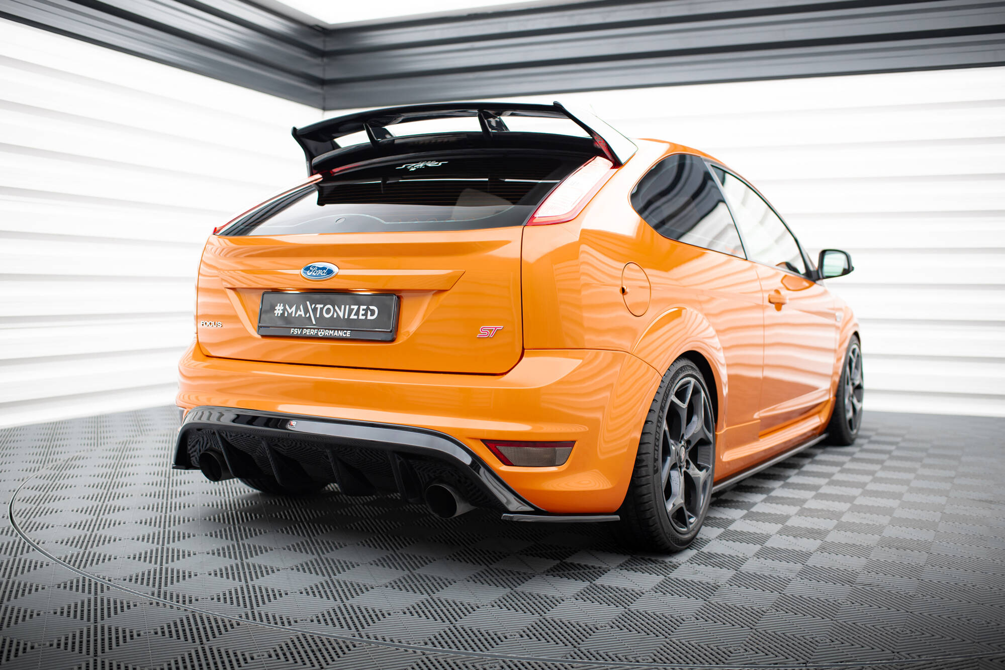 Heck Ansatz Flaps Diffusor V.2 für Ford Focus ST Mk2 FL schwarz Hochglanz
