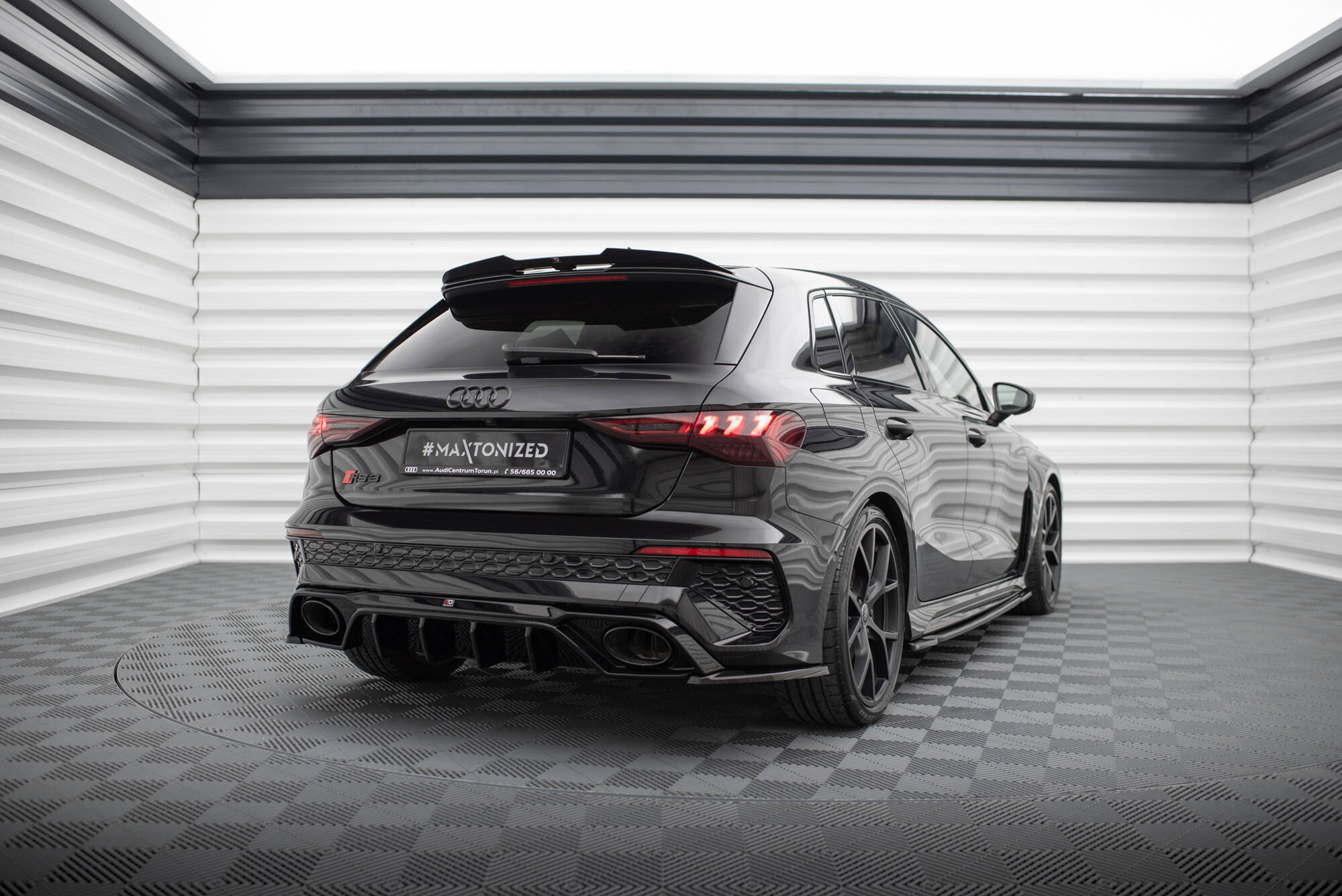 Heck Spoiler Aufsatz Abrisskante V.2 passend für Audi RS3 / S3 / A3 S-Line Sportback 8Y / 8Y FL schwarz Hochglanz