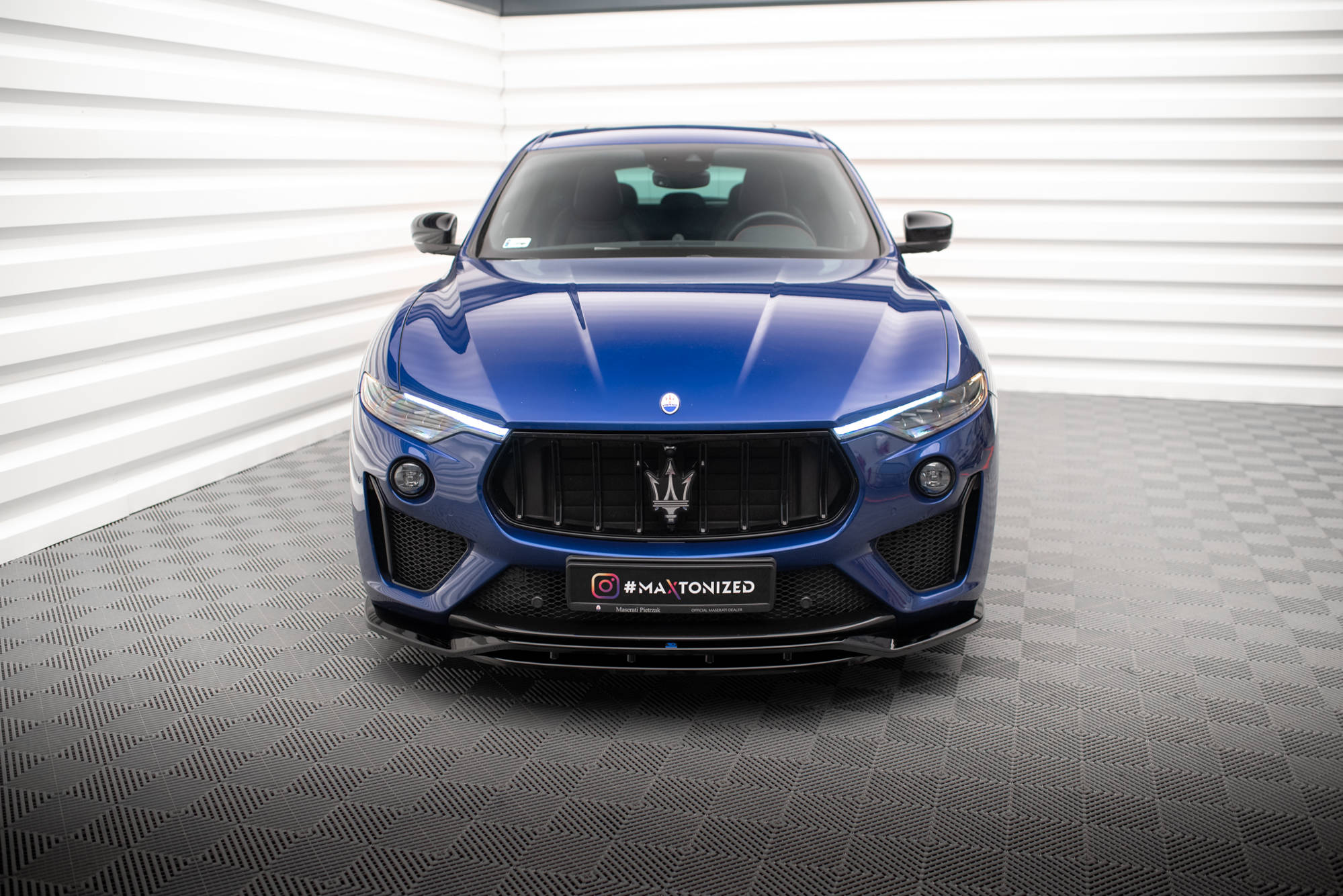 Frontlippe passend für Maserati Levante GTS / Trofeo Mk1 schwarz Hochglanz