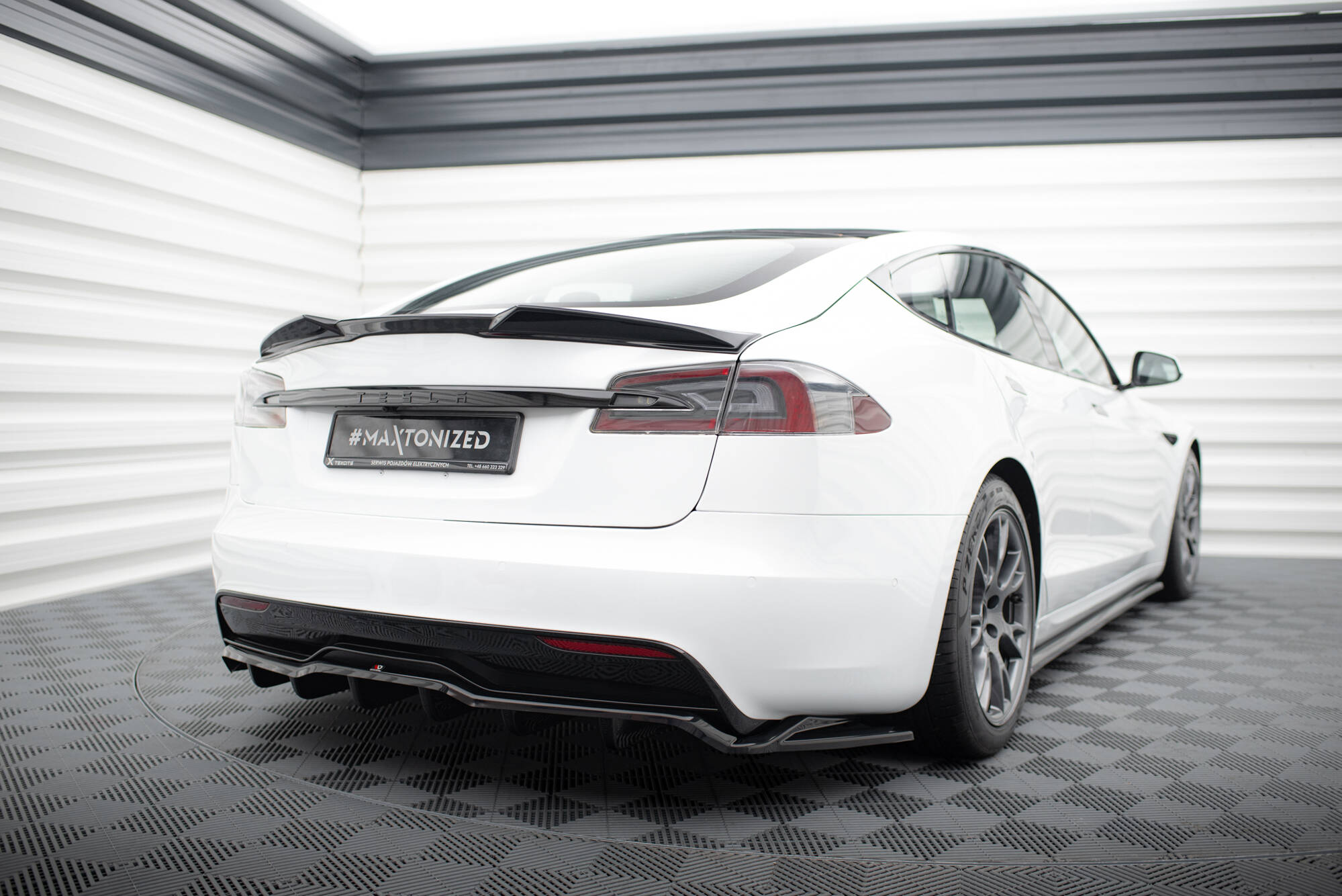 Heckspoiler 3D passend für Tesla Model S Plaid Mk1 FL schwarz Hochglanz