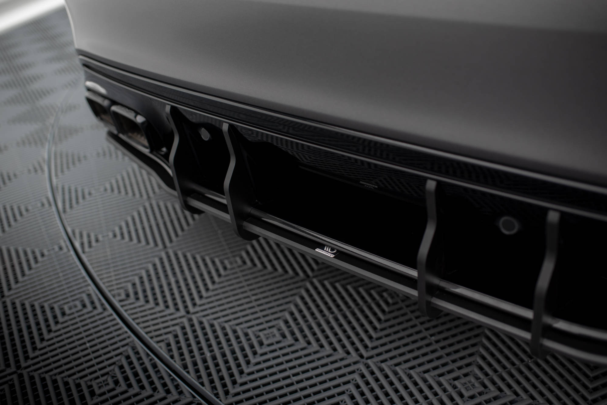 Street Pro Heckschürze Heck Ansatz Diffusor passend für Mercedes-AMG C63 Limousine / Kombi W205 FL schwarz-rot