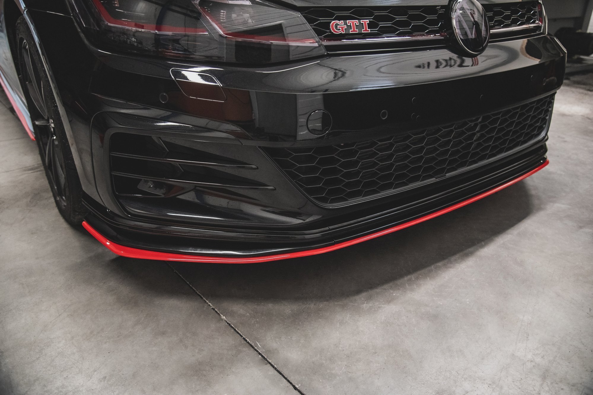 Front Ansatz für VW Golf 7 GTI TCR schwarz Hochglanz