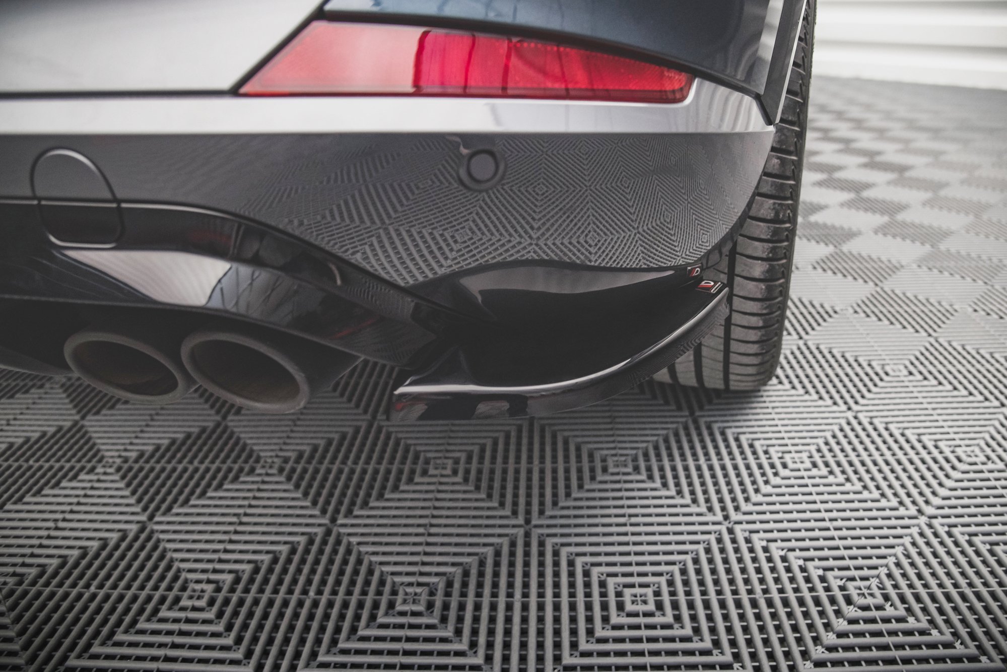 Diffusor Flaps V.1 passend für CUPRA Formentor VZ Mk1 / Mk1 FL schwarz Hochglanz