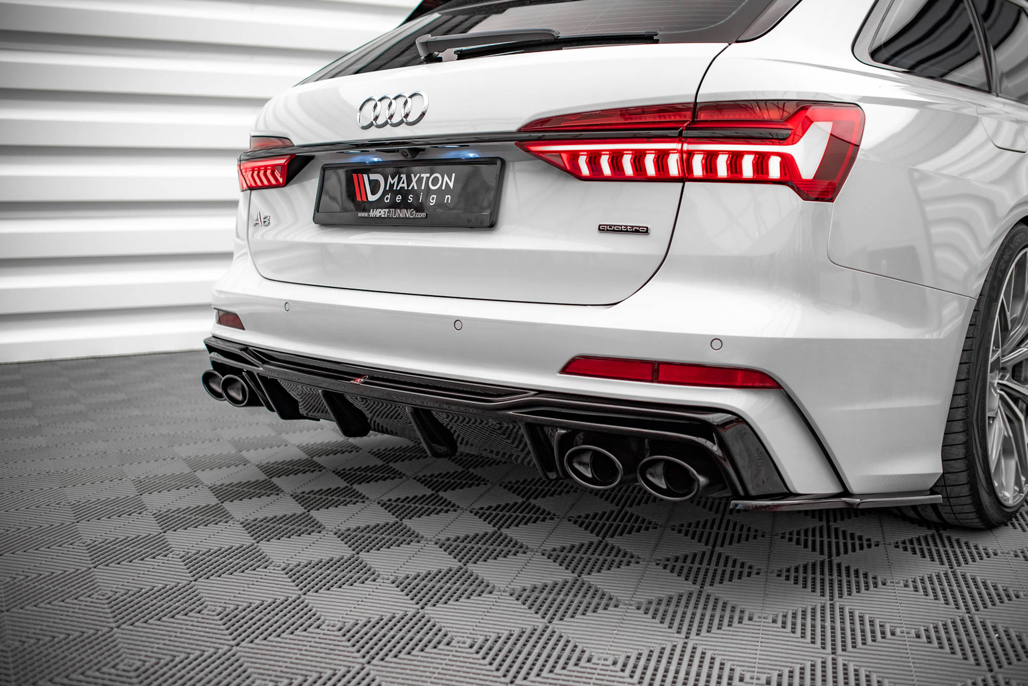 Street+ Heck Ansatz Diffusor + Endrohre passend für Audi A6 S-Line / S6 C8 / C8 FL