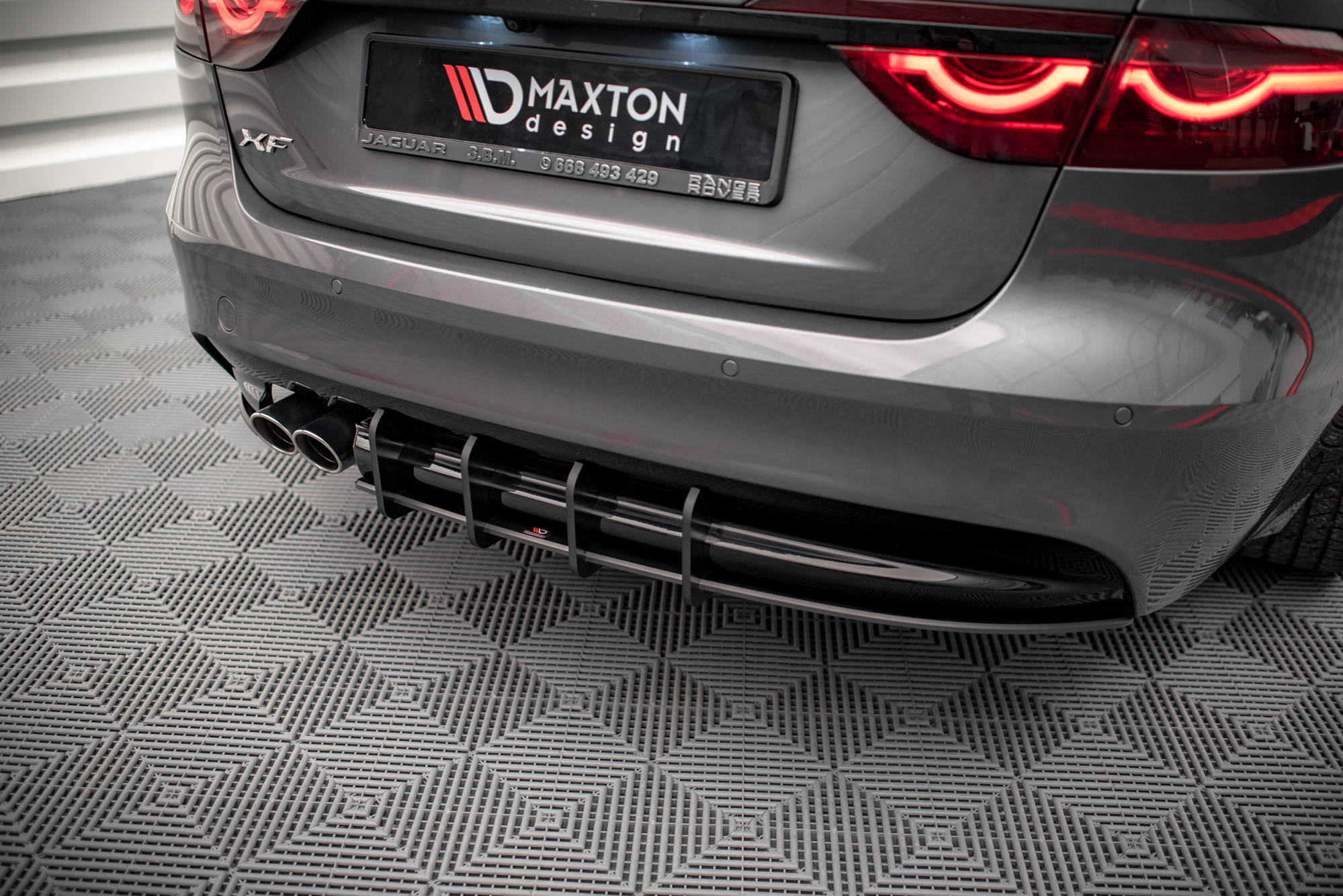 Street Pro Heckschürze Heck Ansatz Diffusor passend für Jaguar XF R-Sport Mk2 rot