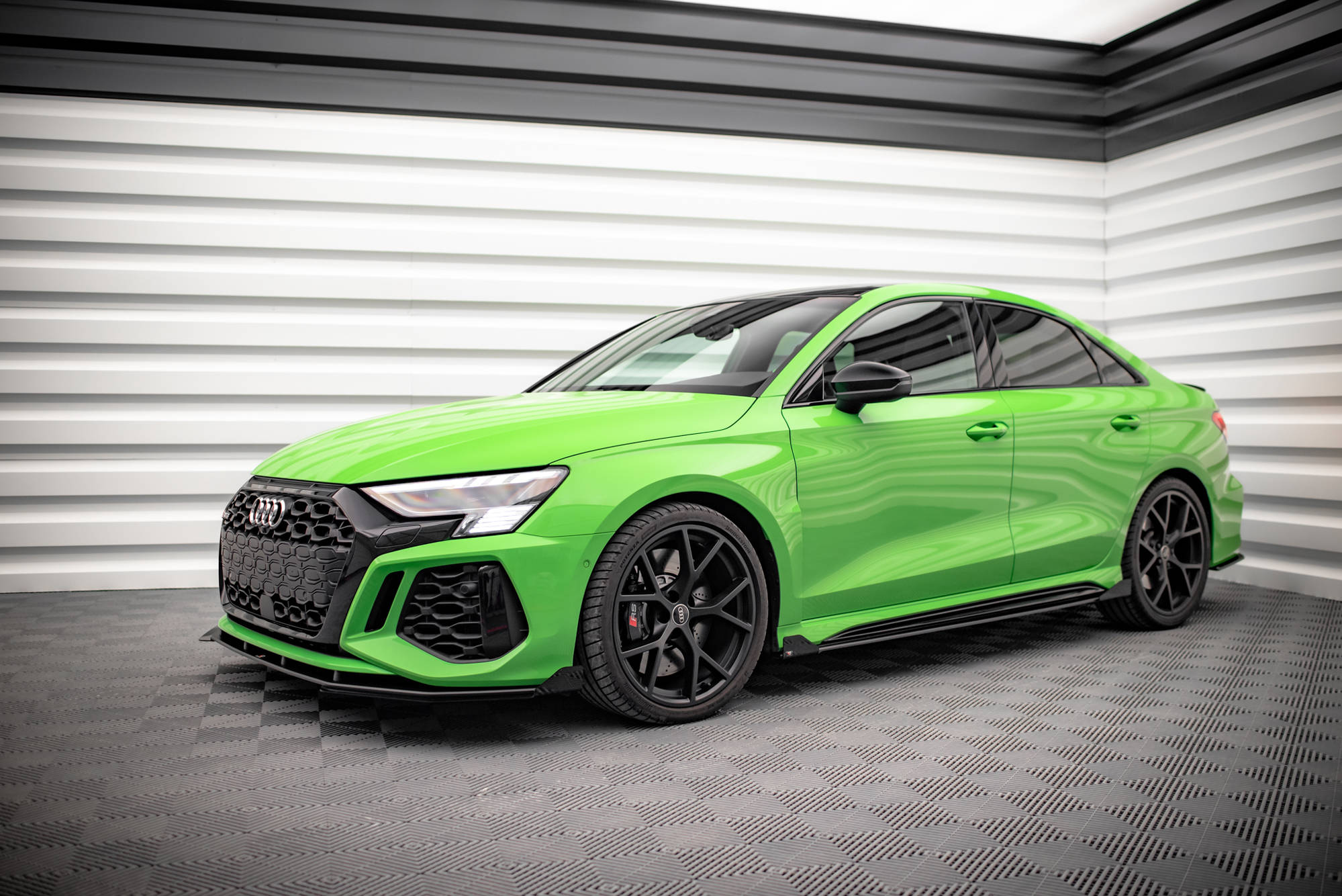 Seitenschweller Flaps passend für Audi RS3 Limousine 8Y schwarz Hochglanz