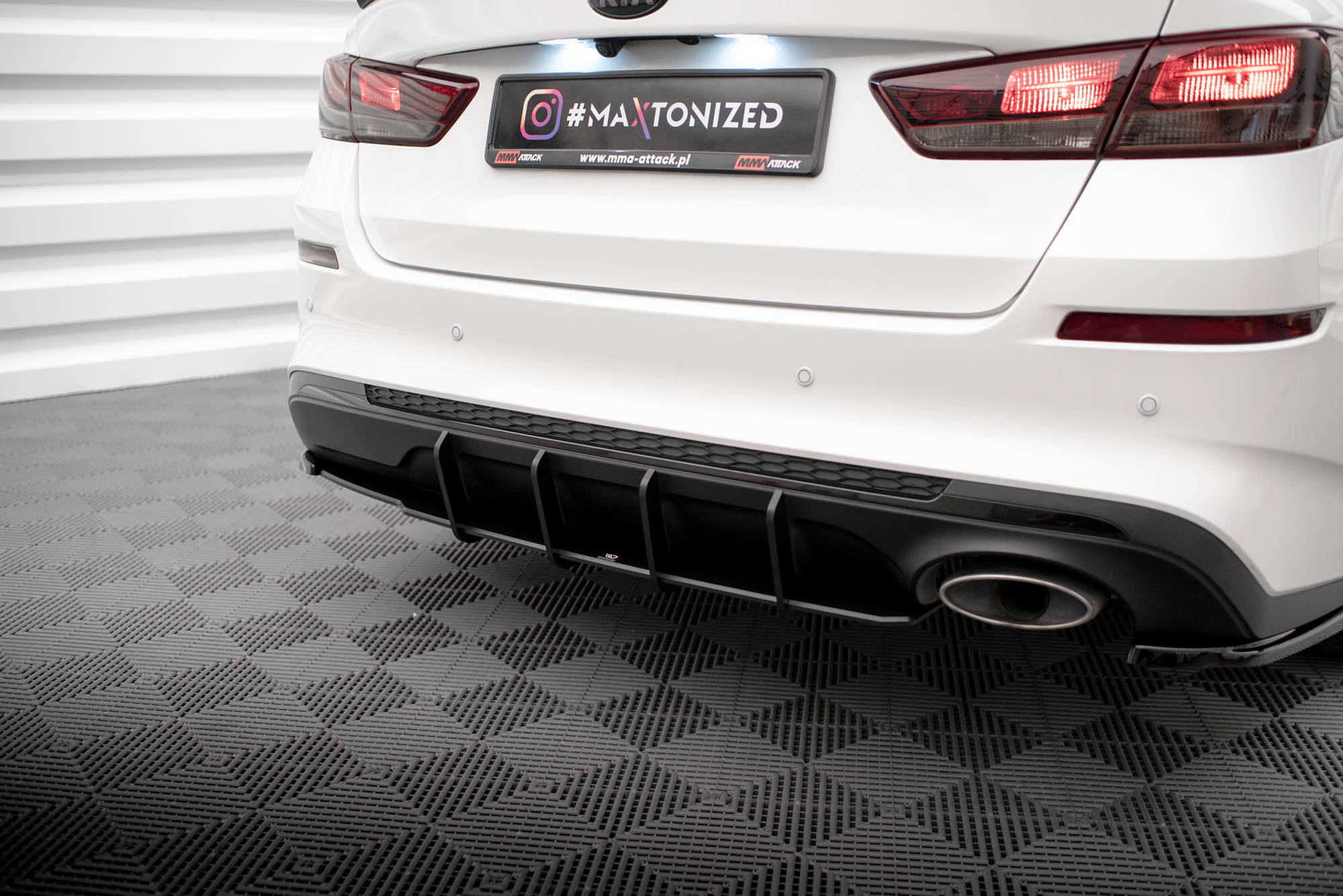 Street Pro Heckschürze Heck Ansatz Diffusor passend für Kia Optima Mk4 FL rot