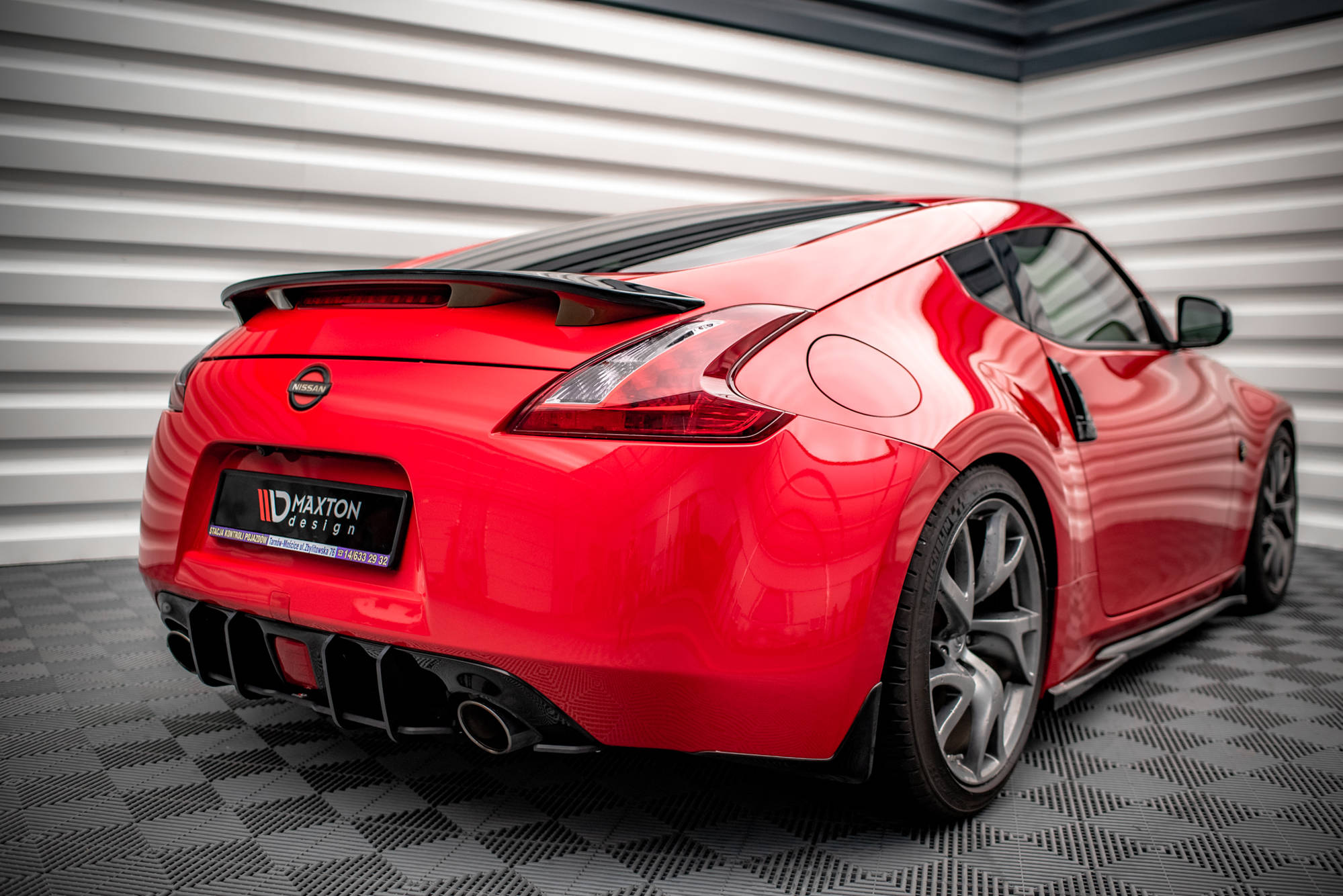 Street Pro Heckschürze Heck Ansatz Diffusor passend für Nissan 370Z FL schwarz-rot