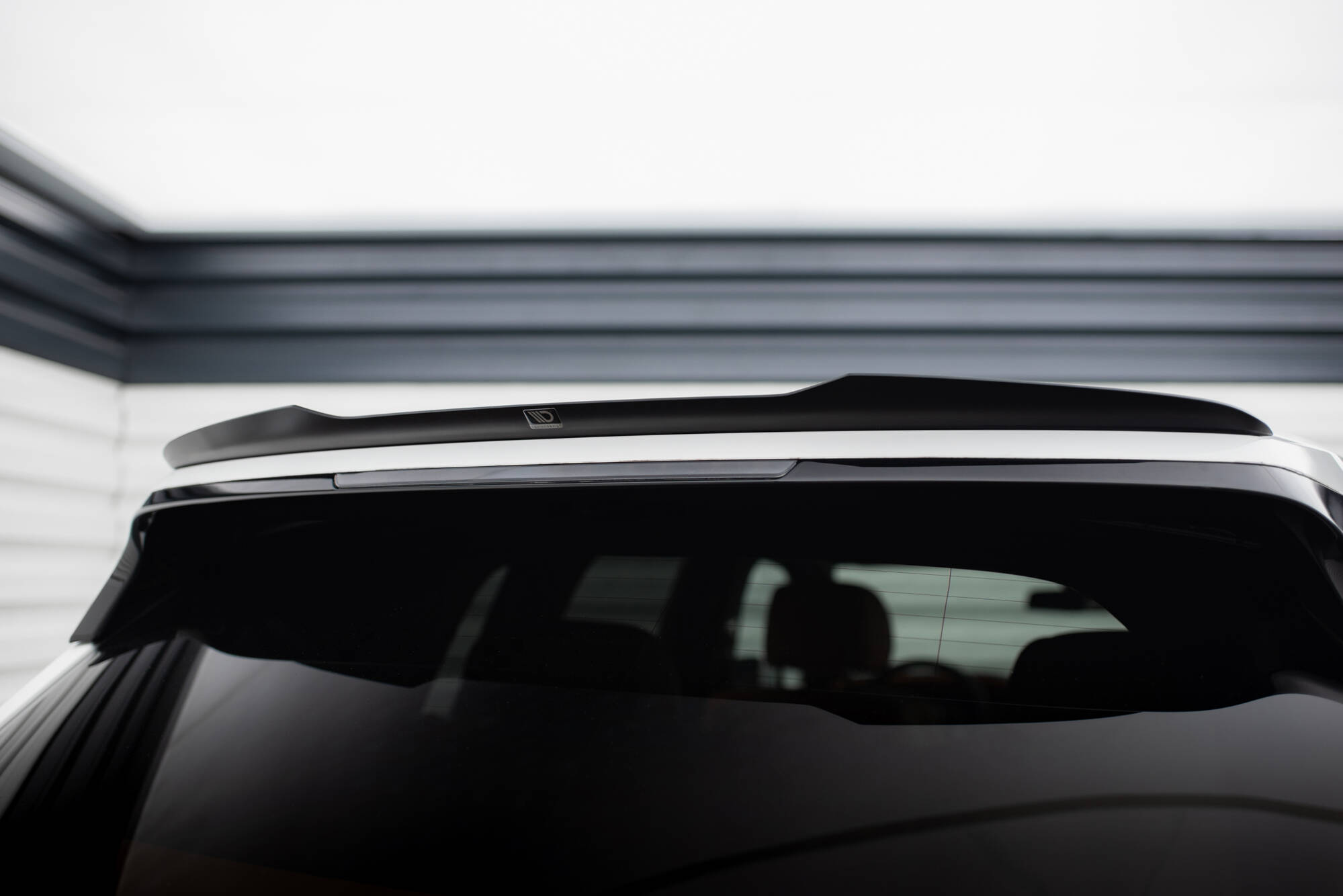 Heckspoiler Lippe passend für Rolls Royce Cullinan schwarz Hochglanz