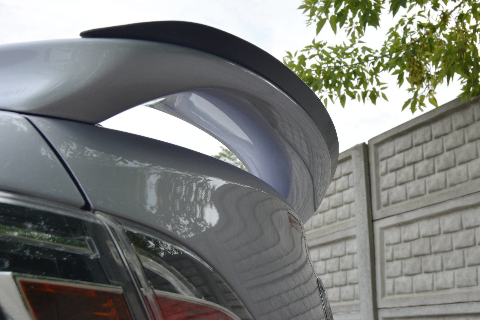 Spoiler CAP für MAZDA 6 MK2 SPORT HATCH GH-SERIES vor Facelift schwarz Hochglanz