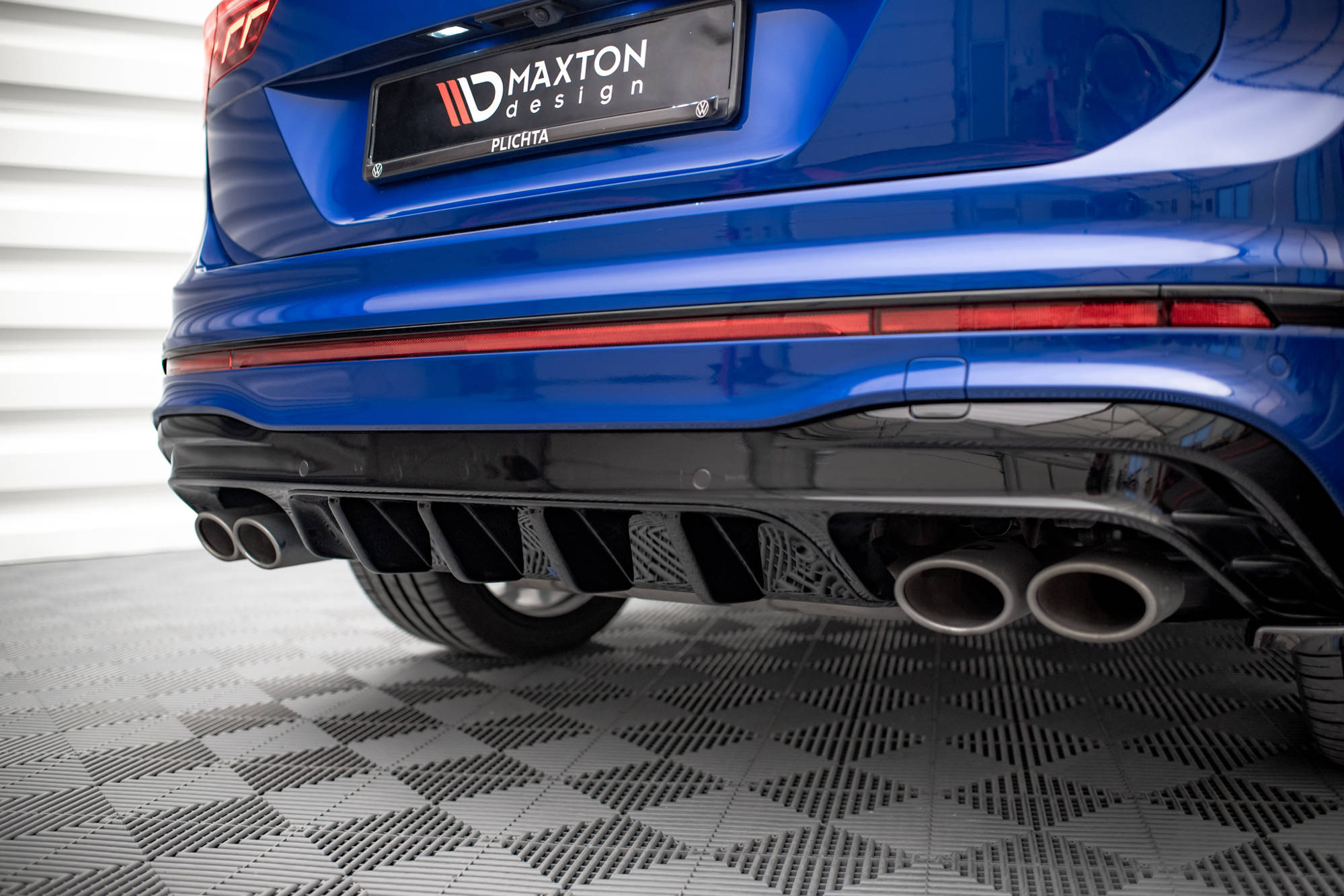 Street+ Heck Ansatz Diffusor passend für VW Tiguan R Mk2 FL schwarz Hochglanz