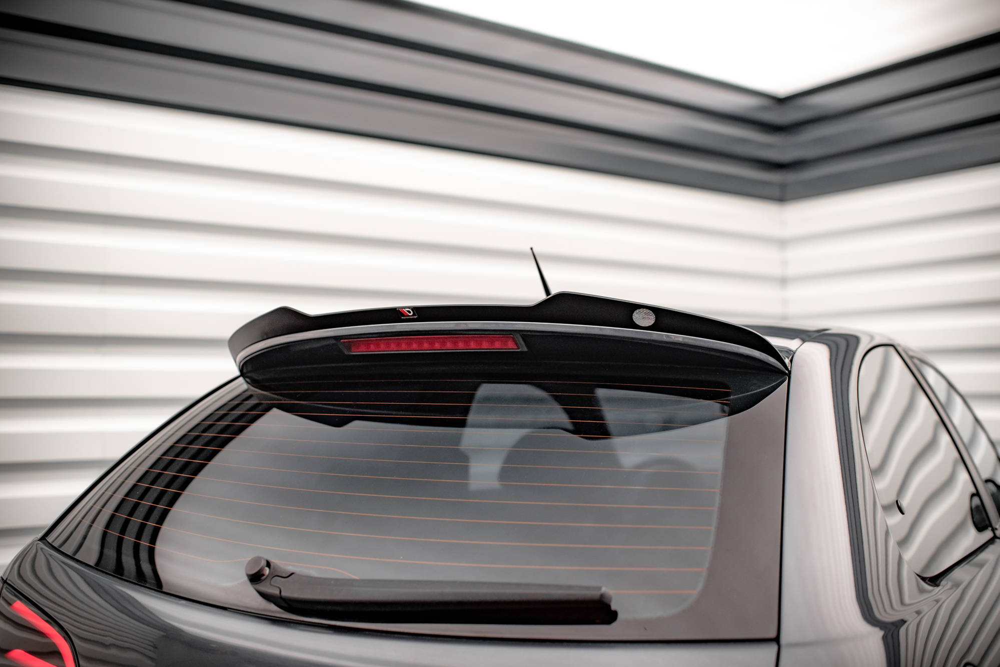 Heck Spoiler Aufsatz Abrisskante passend für Seat Ibiza CUPRA Mk3 schwarz Hochglanz
