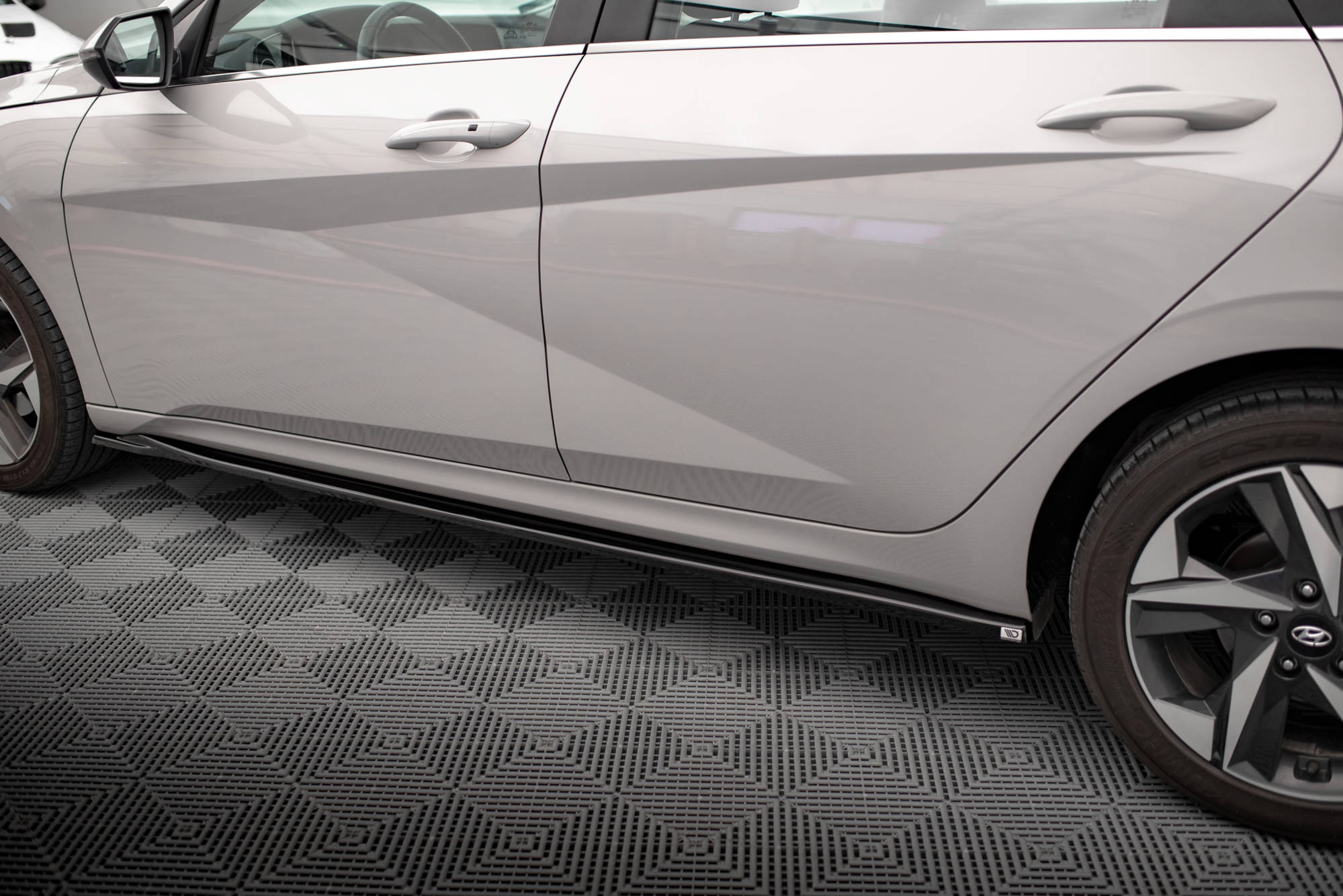 Street+ Seitenschweller Leisten passend für Hyundai Elantra Mk7 schwarz Hochglanz