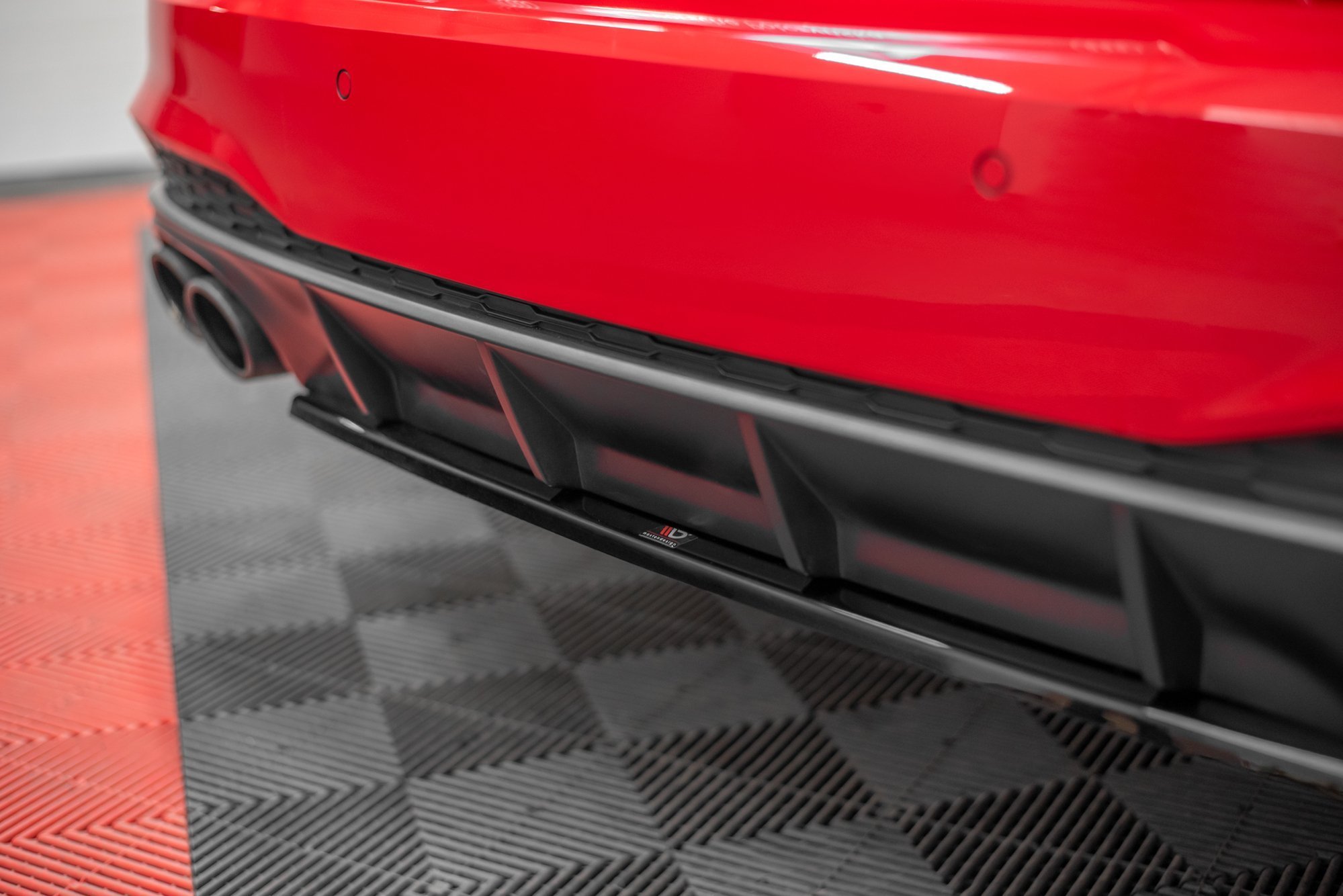 Mittlerer Diffusor Heck Ansatz für Audi S7 C8 Carbon Look
