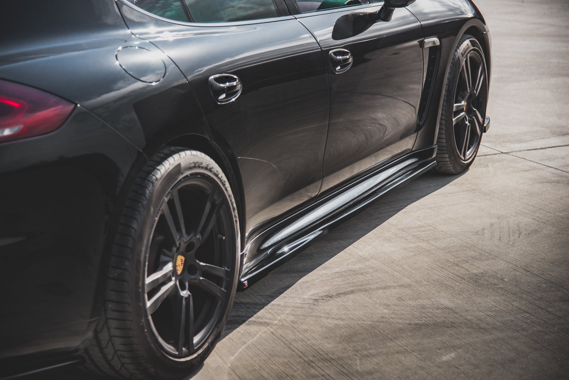 Street+ Seitenschweller Leisten V.1 passend für Porsche Panamera Turbo 970 FL schwarz Hochglanz