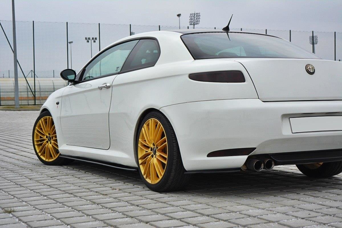 Heck Ansatz Flaps Diffusor für Alfa Romeo GT schwarz matt