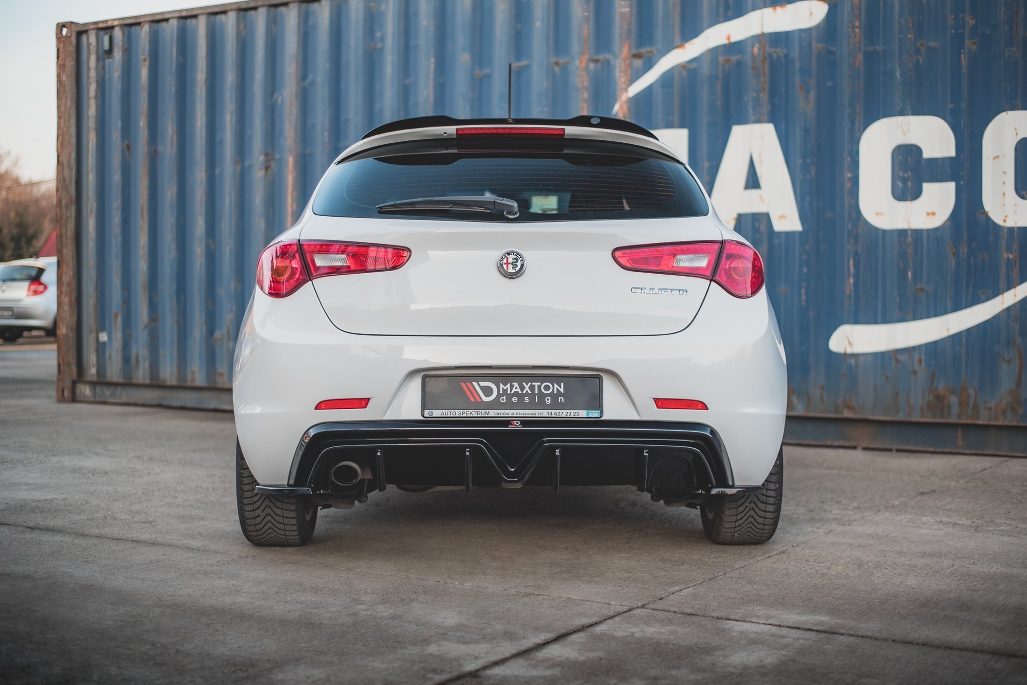 Street+ Heck Ansatz Diffusor passend für Alfa Romeo Giulietta Einzelauspuff li. schwarz Hochglanz