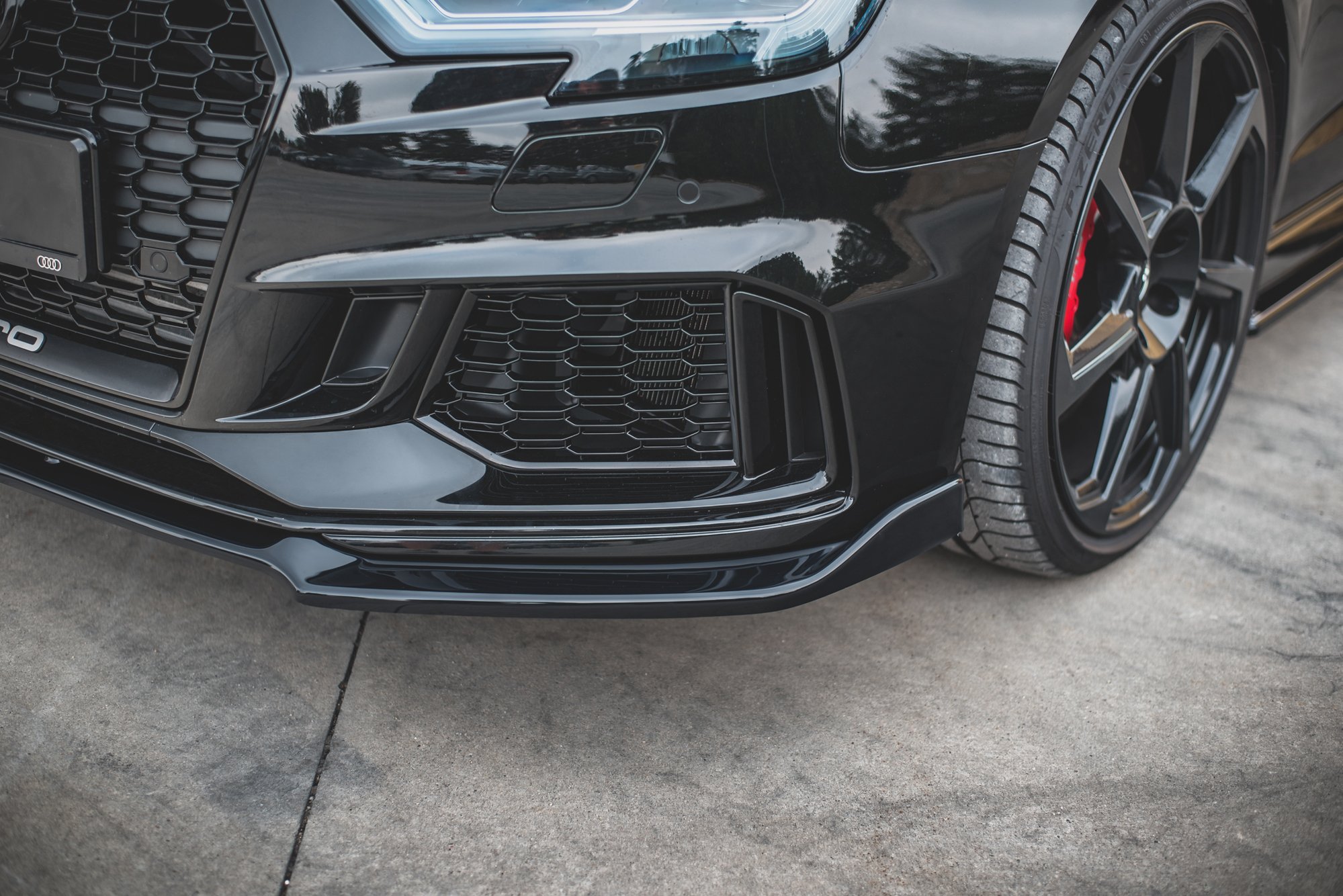 Front Ansatz V.3 für Audi RS3 8V FL Sportback schwarz Hochglanz