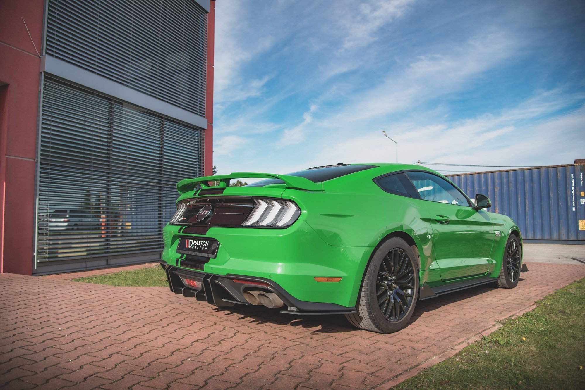 Street Pro Heckschürze Heck Ansatz Diffusor passend für Ford Mustang GT Mk6 FL rot