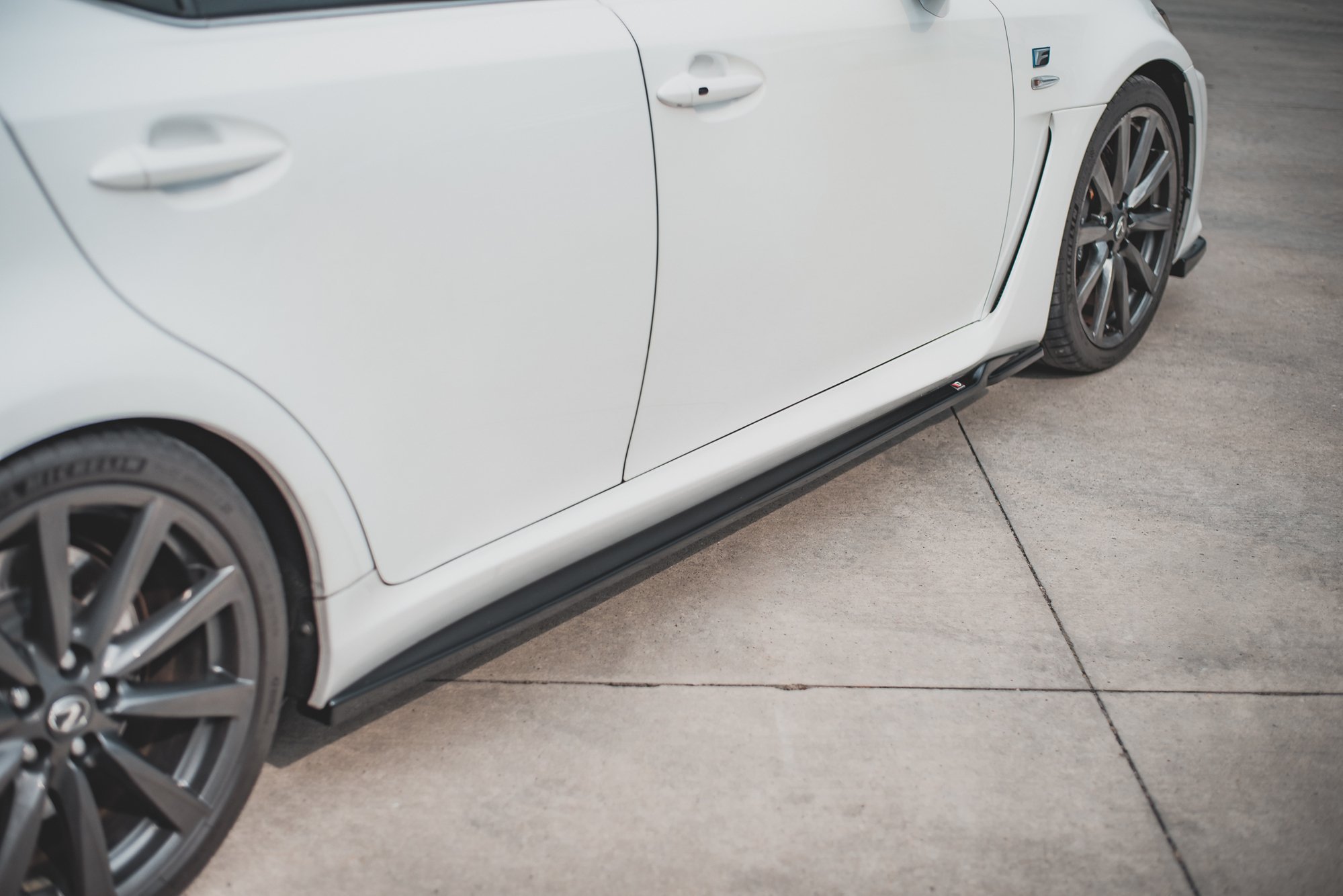 Street+ Seitenschweller Leisten passend für Lexus IS F Mk2 schwarz Hochglanz