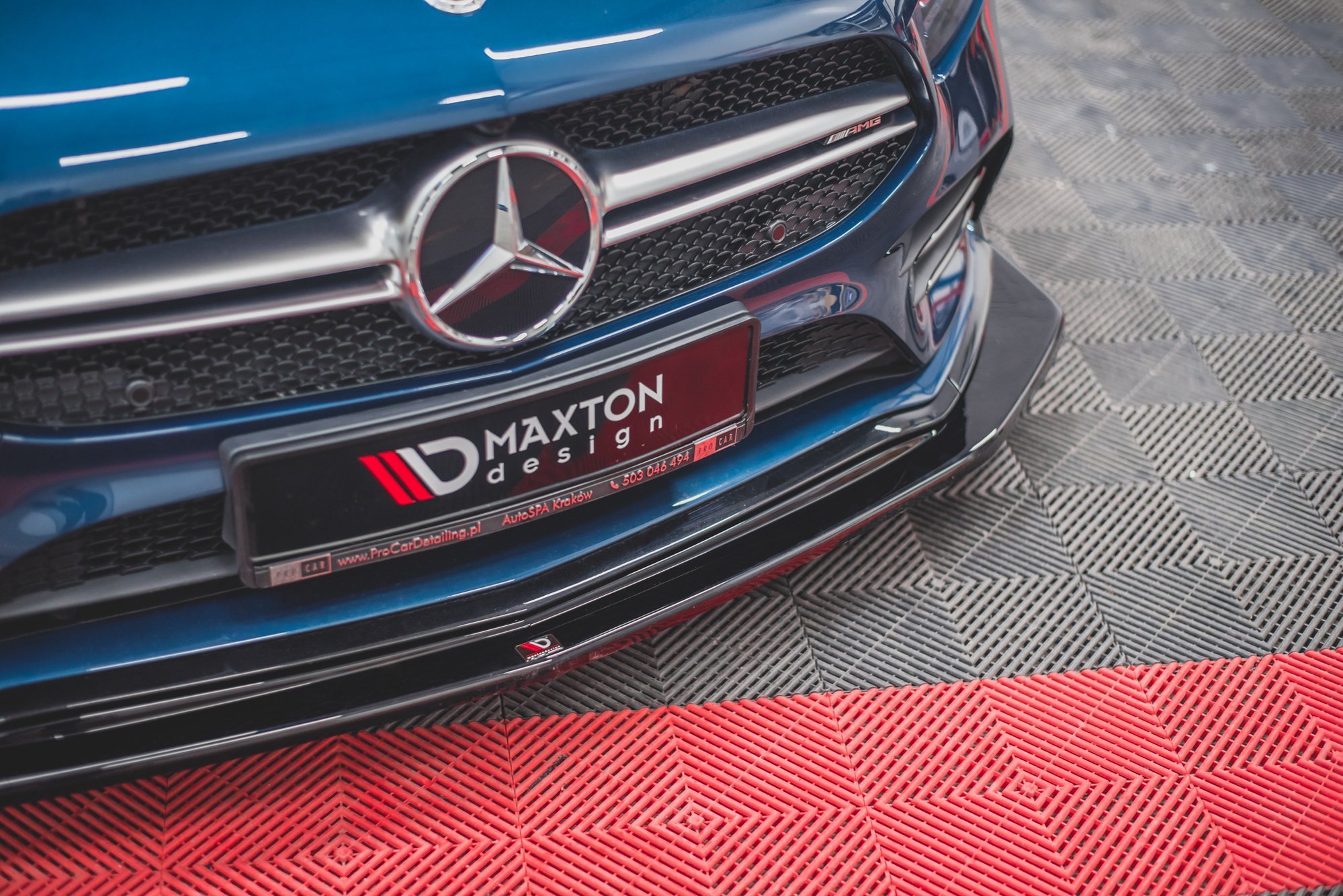 Front Ansatz V.3 für Mercedes A35 AMG Aero W177 schwarz Hochglanz