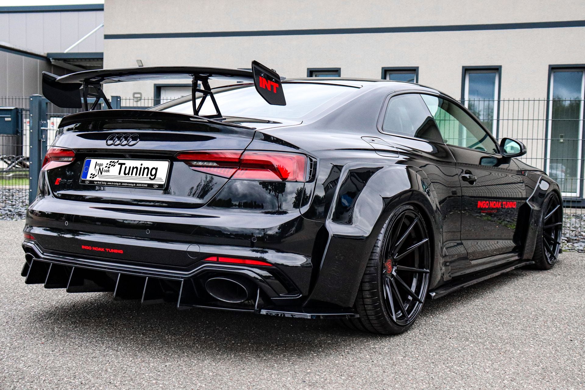 Heckflügel Set aus ABS/GFK/ALU für Audi RS5 B9 F5