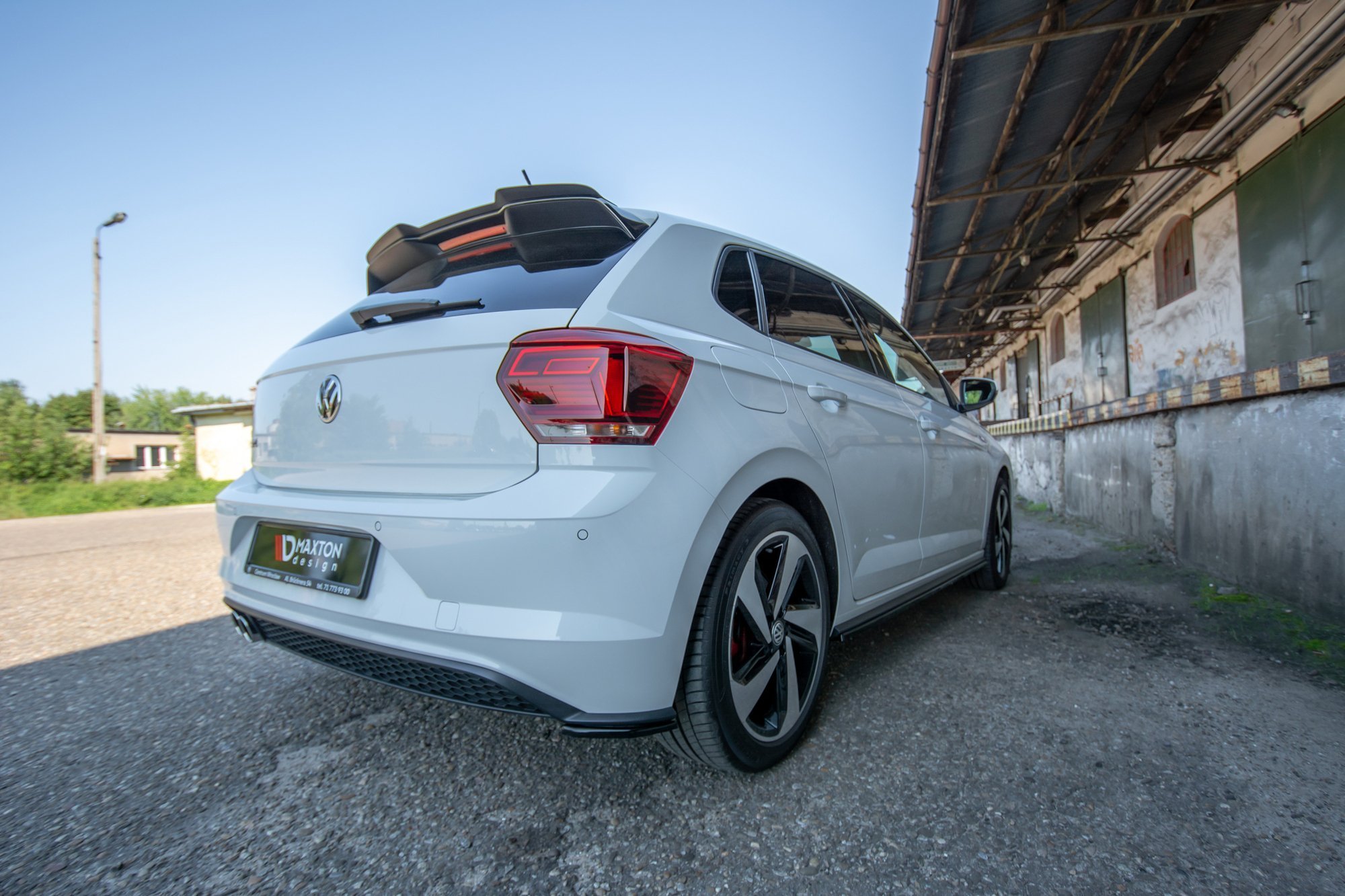 Spoiler CAP für VW Polo GTI / R-line Mk6 schwarz Hochglanz