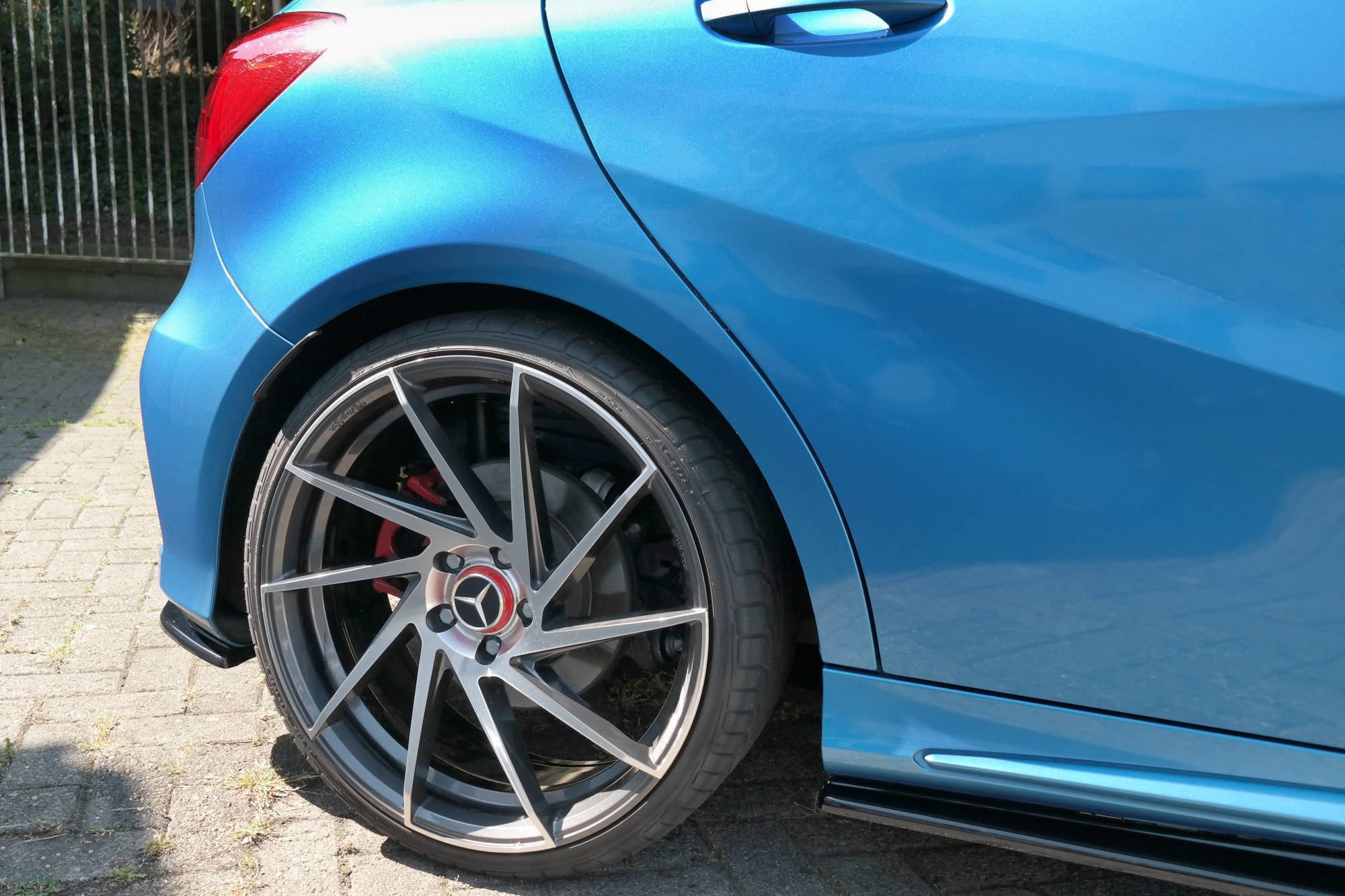 Street+ Heck Ansatz Flaps passend für Mercedes W176 AMG-LINE vor FL schwarz Hochglanz