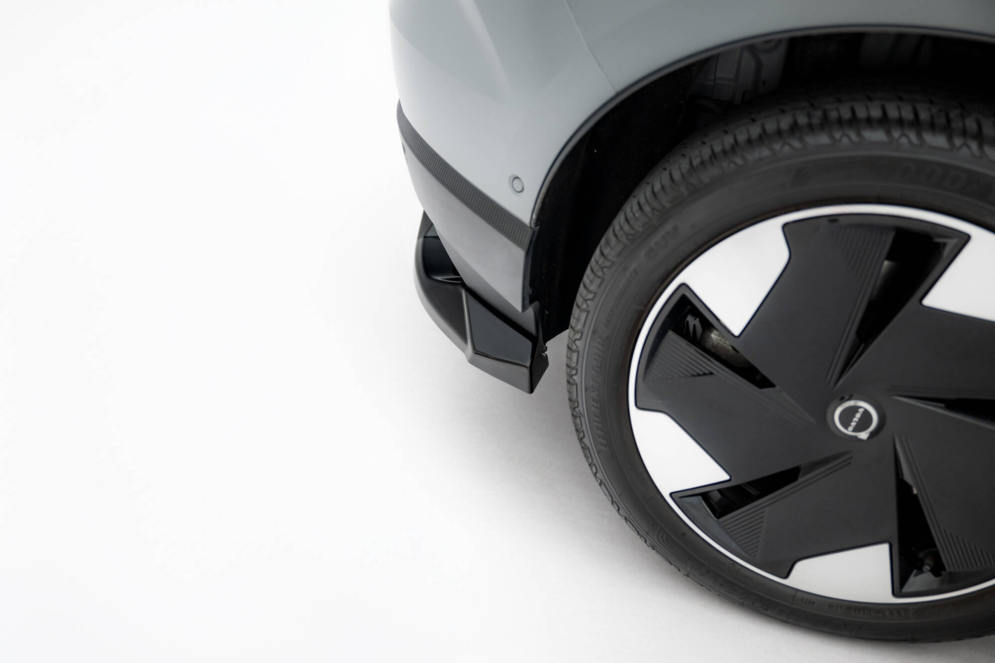 Street+ Mittlerer Diffusor RACE Heck Ansatz passend für Volvo EX30 Mk1 schwarz Hochglanz