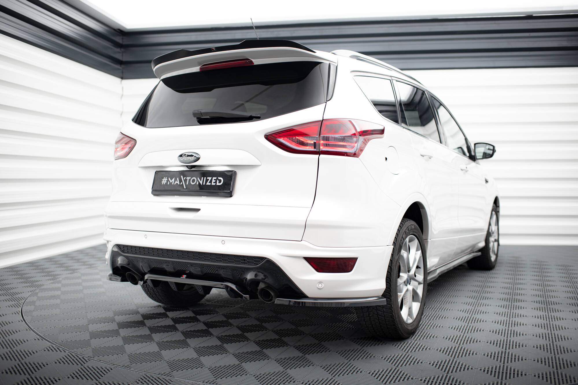 Street+ Heck Ansatz Flaps passend für Ford Kuga ST-Line Mk2 FL schwarz Hochglanz