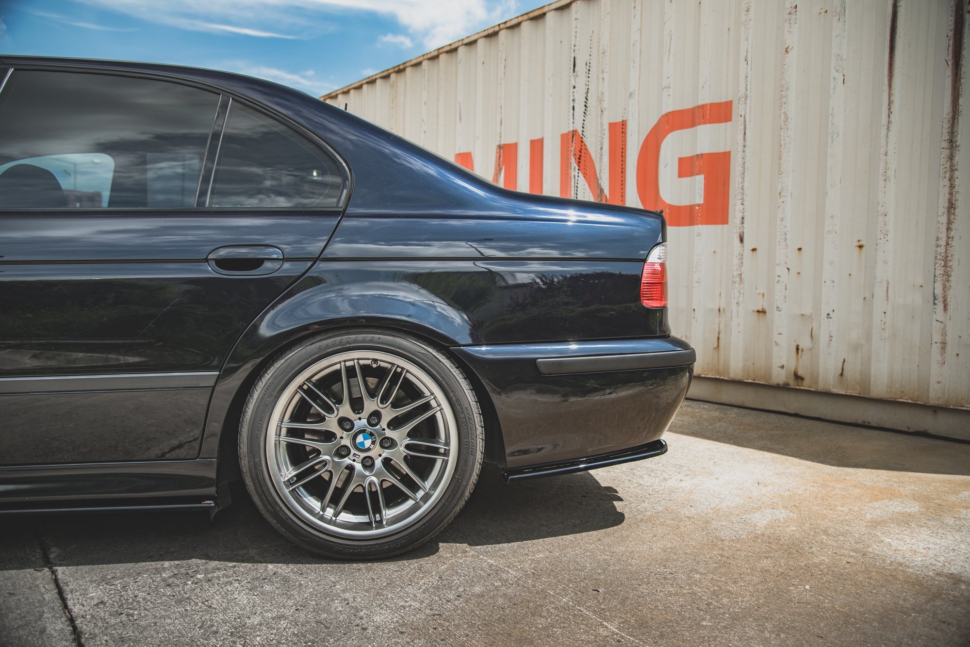 Street+ Heck Ansatz Flaps passend für BMW M5 / 5 M-Paket E39 schwarz Hochglanz