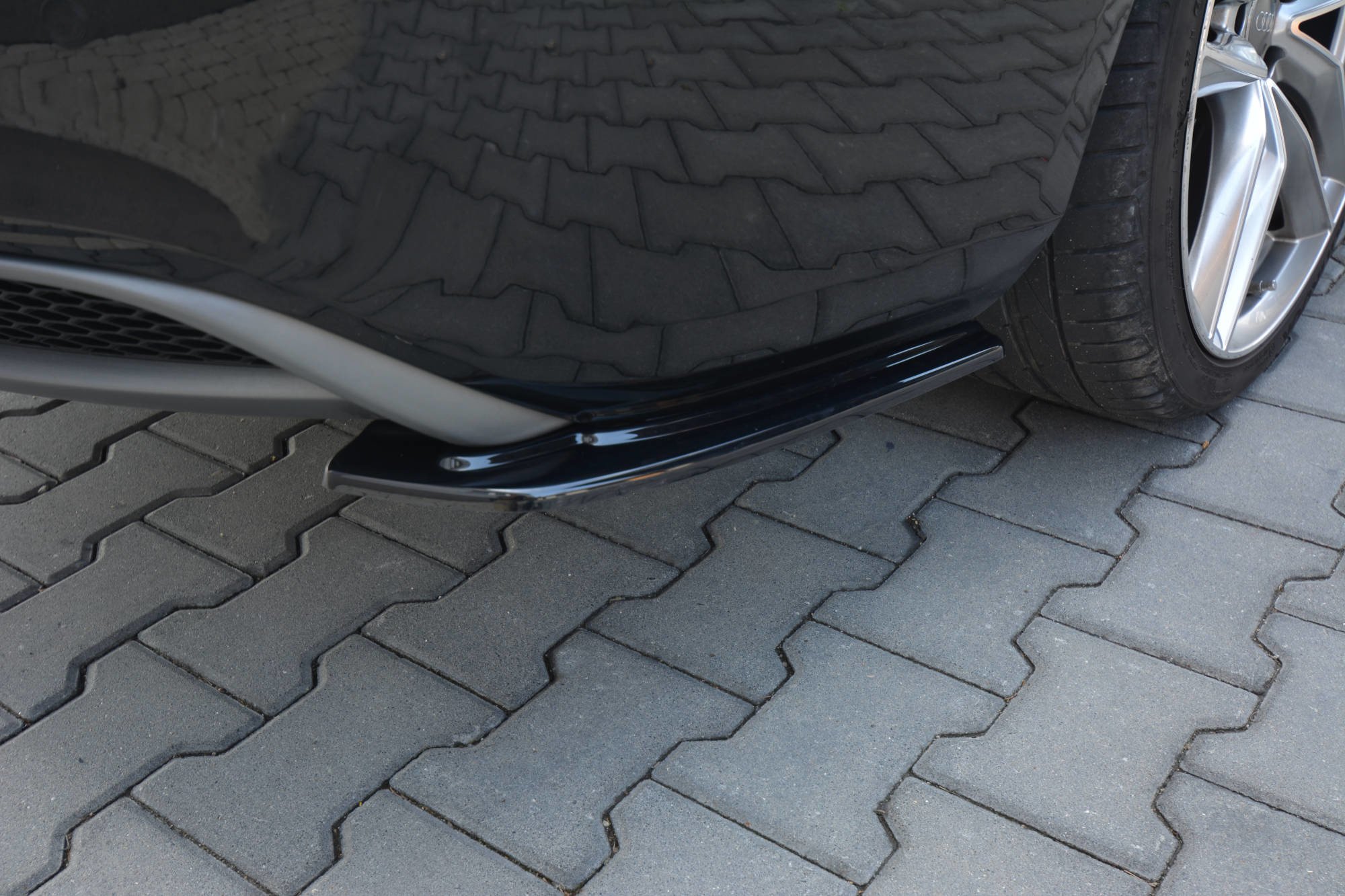 Heck Ansatz Flaps Diffusor für Audi A5 S-Line 8T FL Sportback schwarz Hochglanz