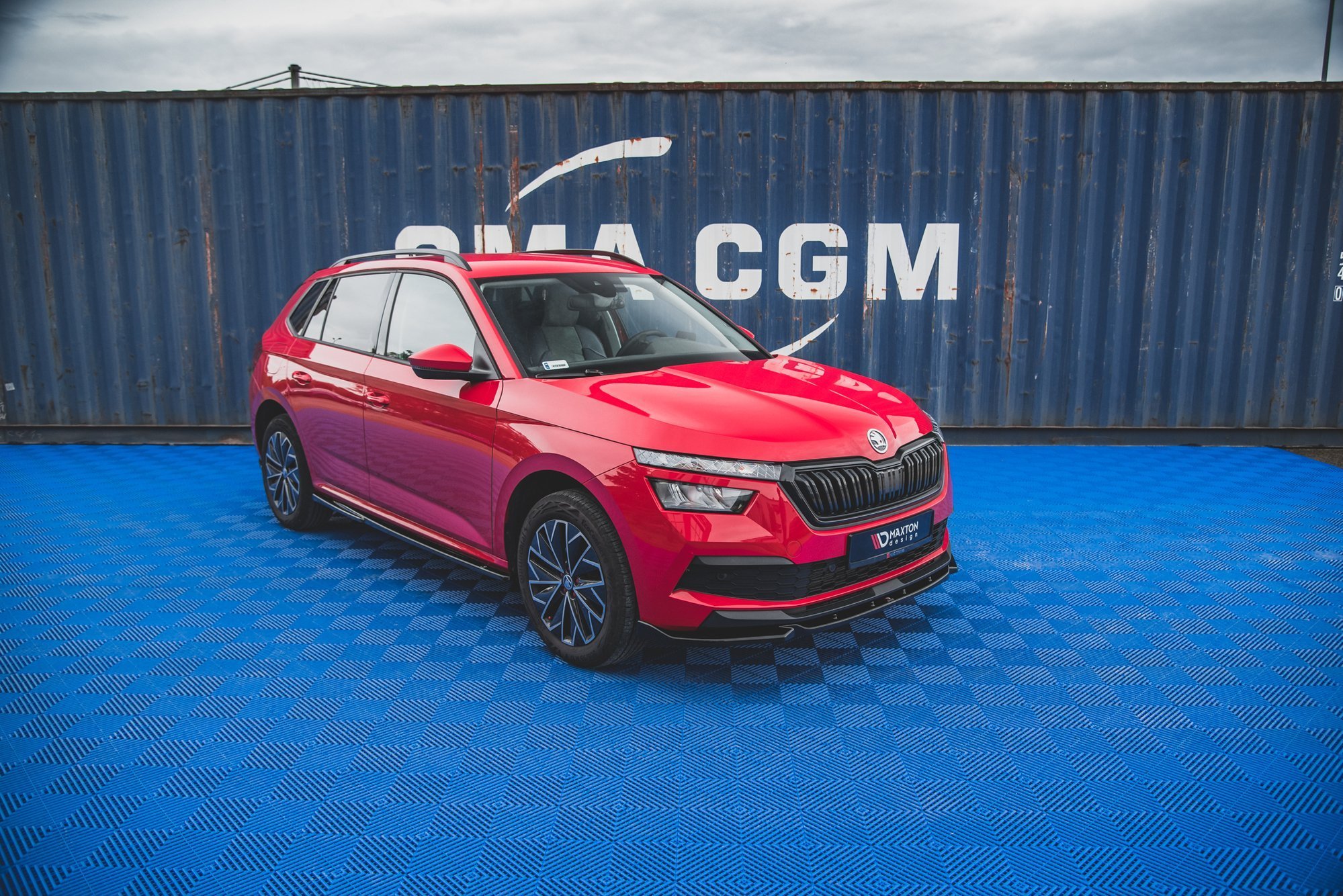 Street+ Spoilerlippe Front Ansatz V.1 passend für Skoda Kamiq Mk1 schwarz Hochglanz