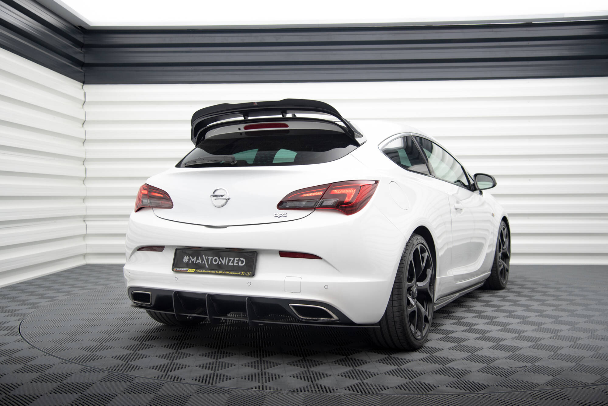 Diffusor Heck Ansatz für Heckschürze für OPEL ASTRA J OPC / VXR